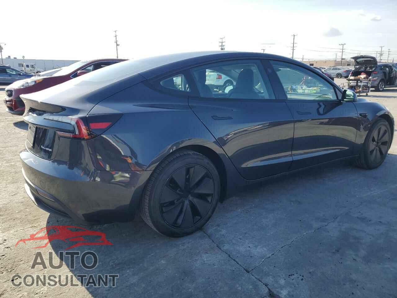 TESLA MODEL 3 2024 - 5YJ3E1EB7RF734082