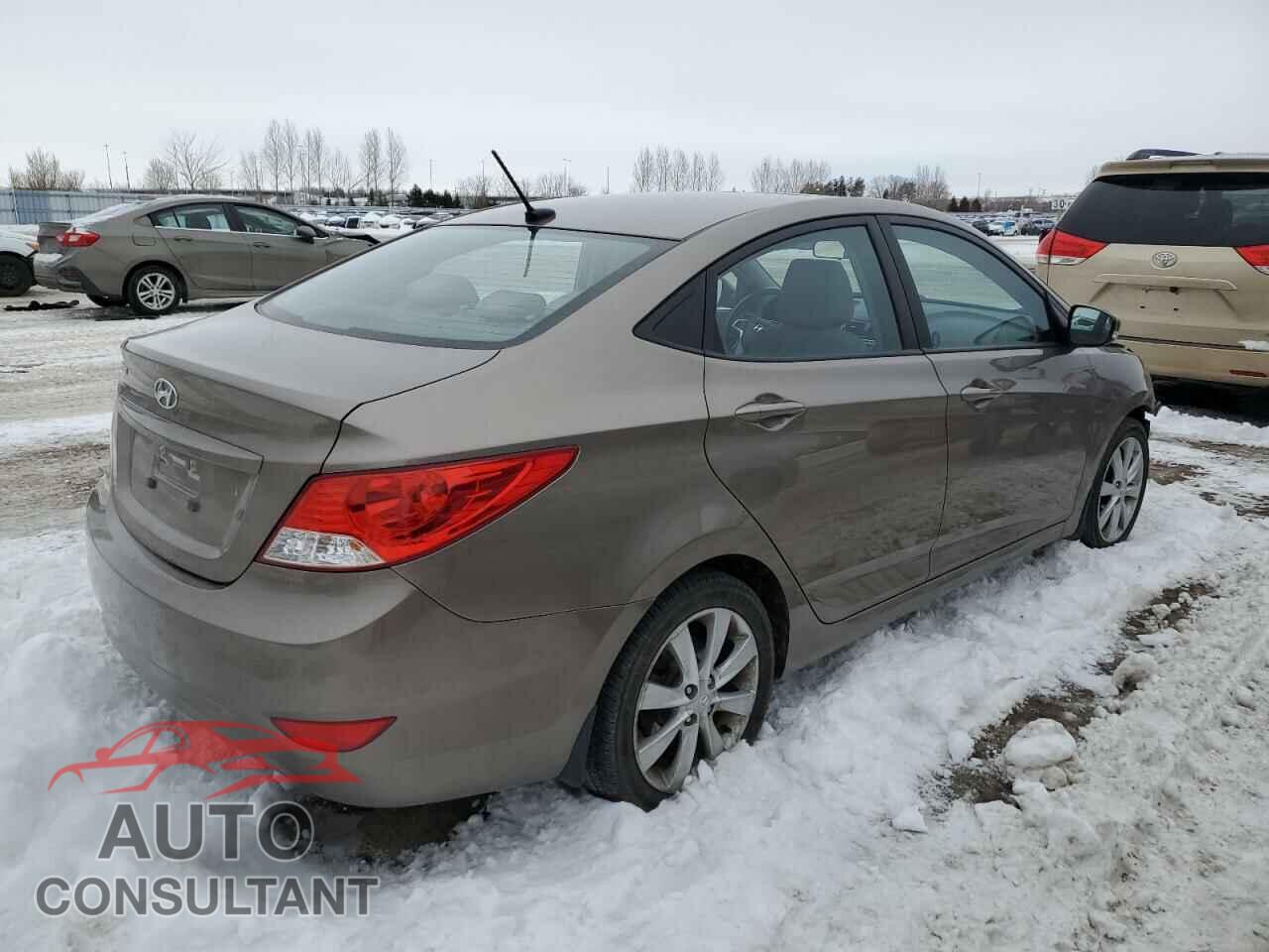 HYUNDAI ACCENT 2013 - KMHCU4AE6DU286997