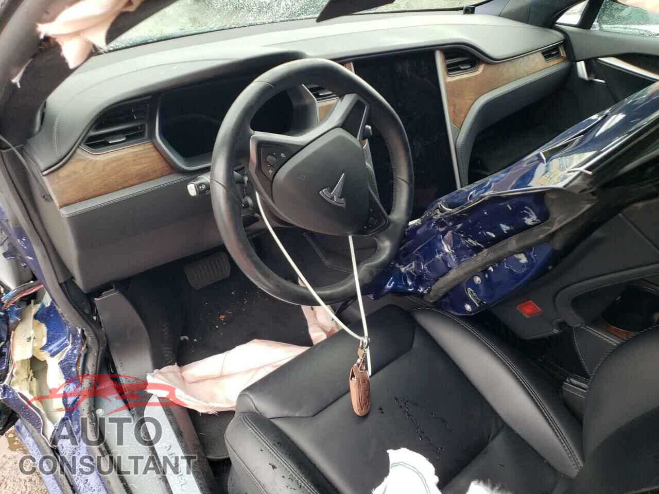 TESLA MODEL S 2018 - 5YJSA1E25JF297999