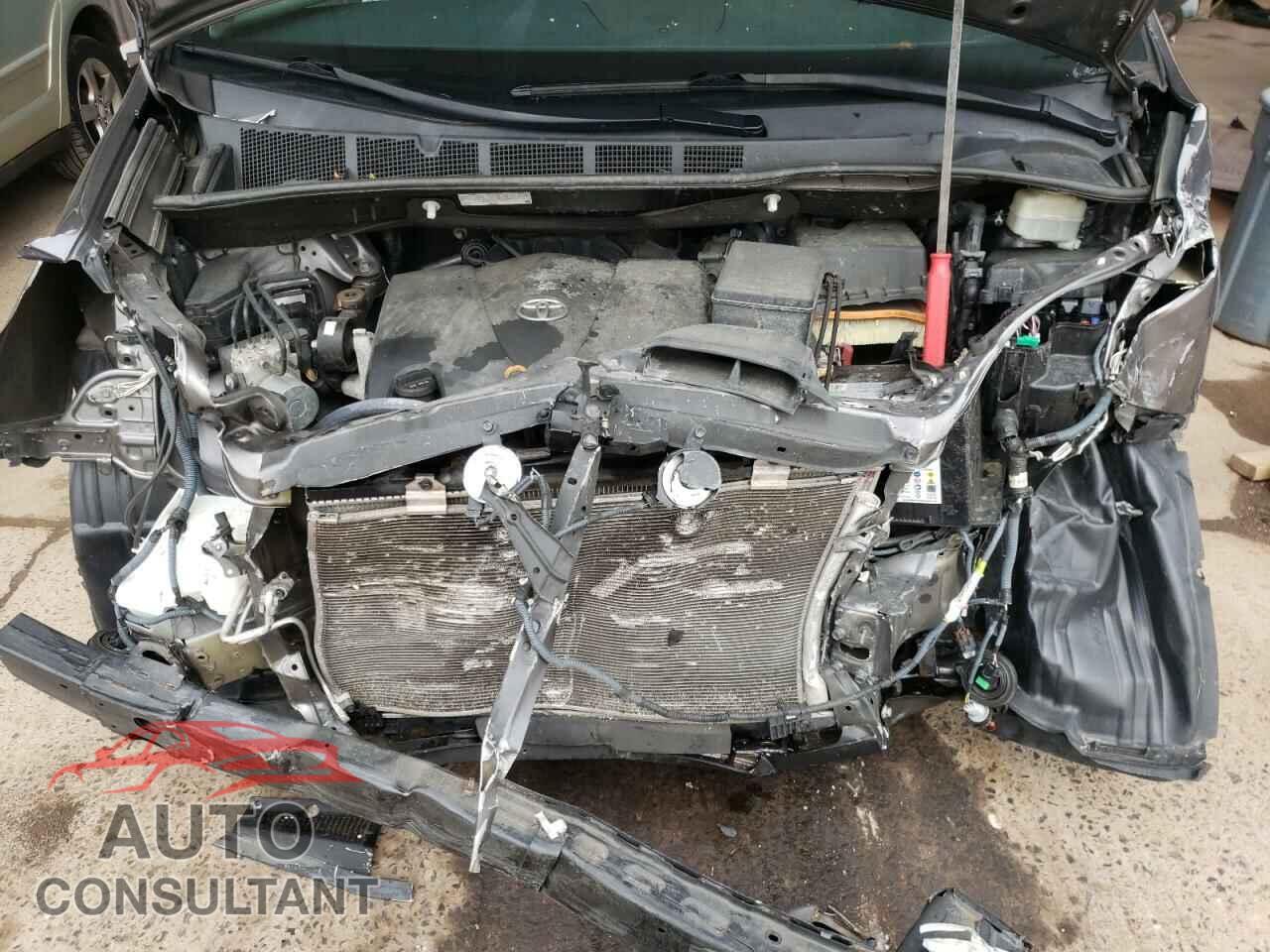 TOYOTA SIENNA 2017 - 5TDZZ3DC5HS870838