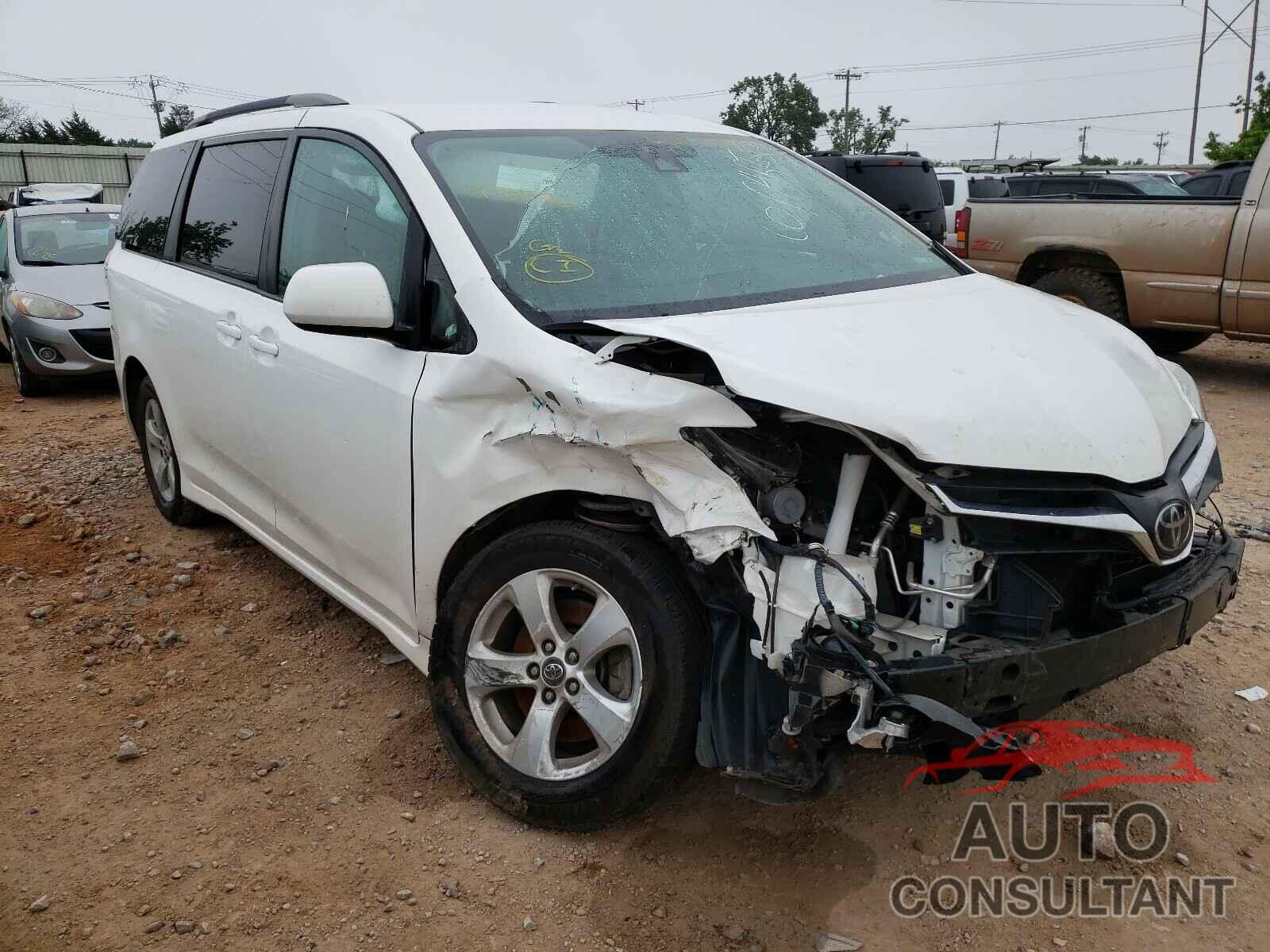 TOYOTA SIENNA 2018 - 5TDKZ3DC6JS916376