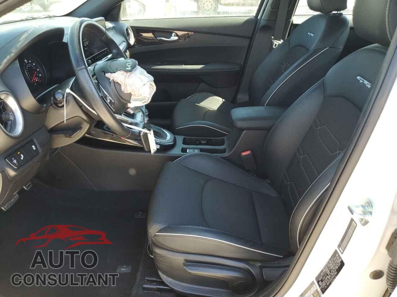 KIA FORTE 2023 - 3KPF54AD2PE627806