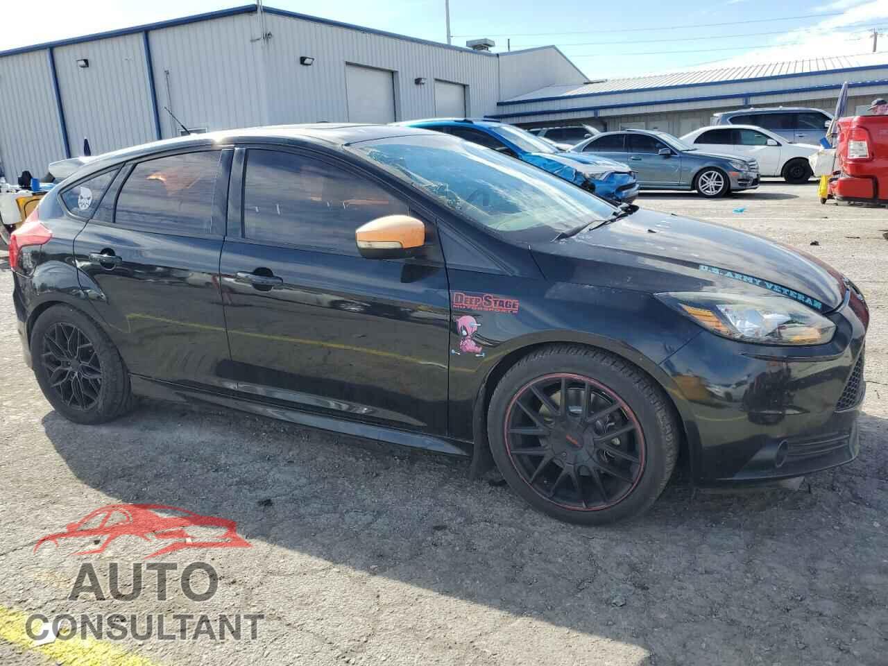 FORD FOCUS 2014 - 1FADP3L93EL212377