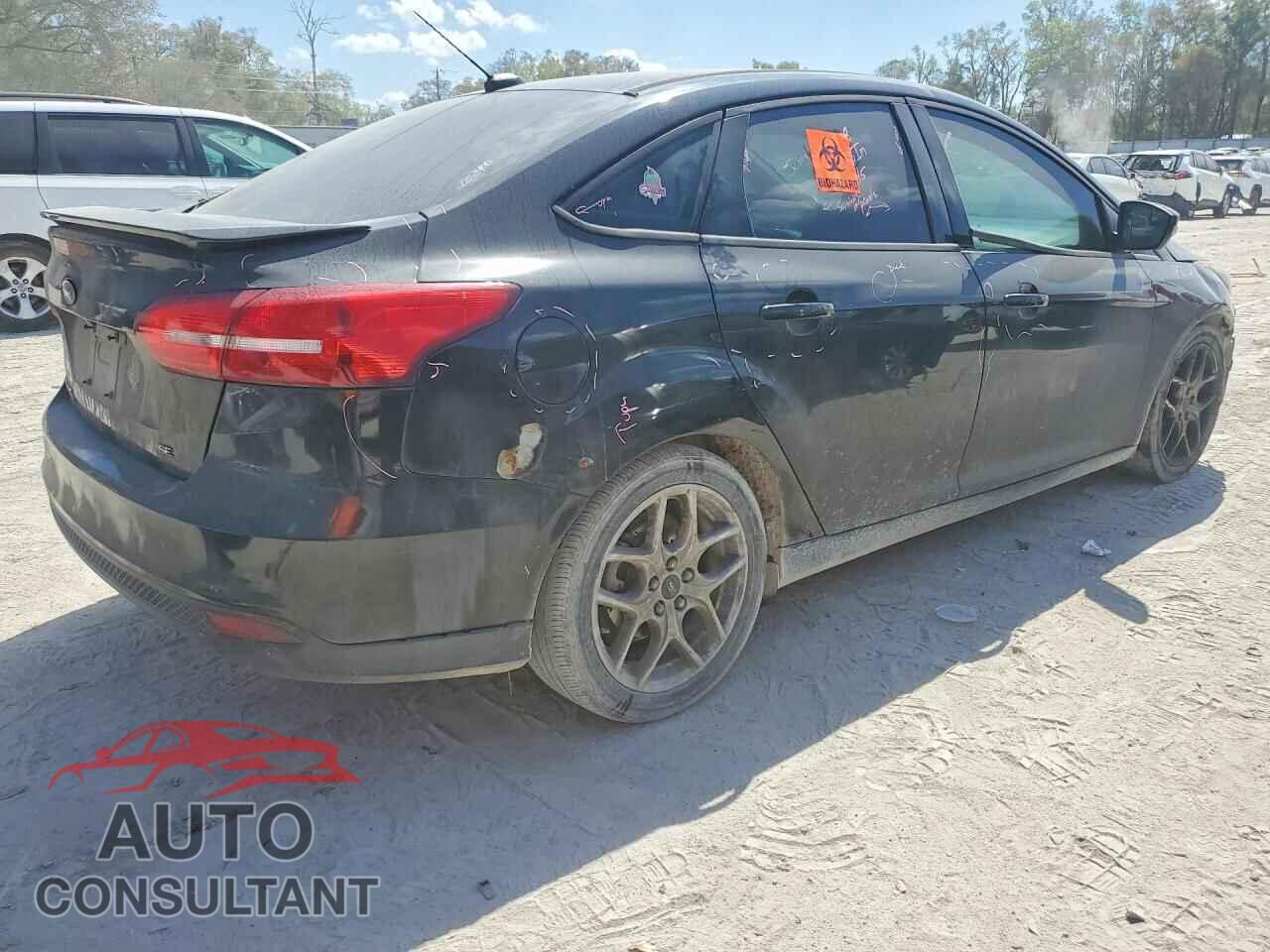FORD FOCUS 2015 - 1FADP3F26FL336482