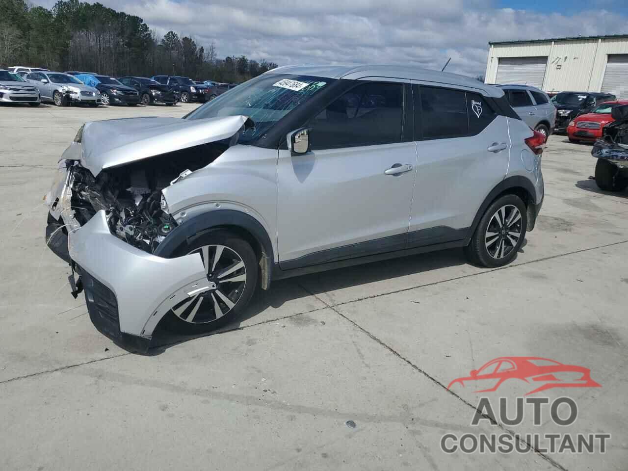 NISSAN KICKS 2018 - 3N1CP5CU9JL510388