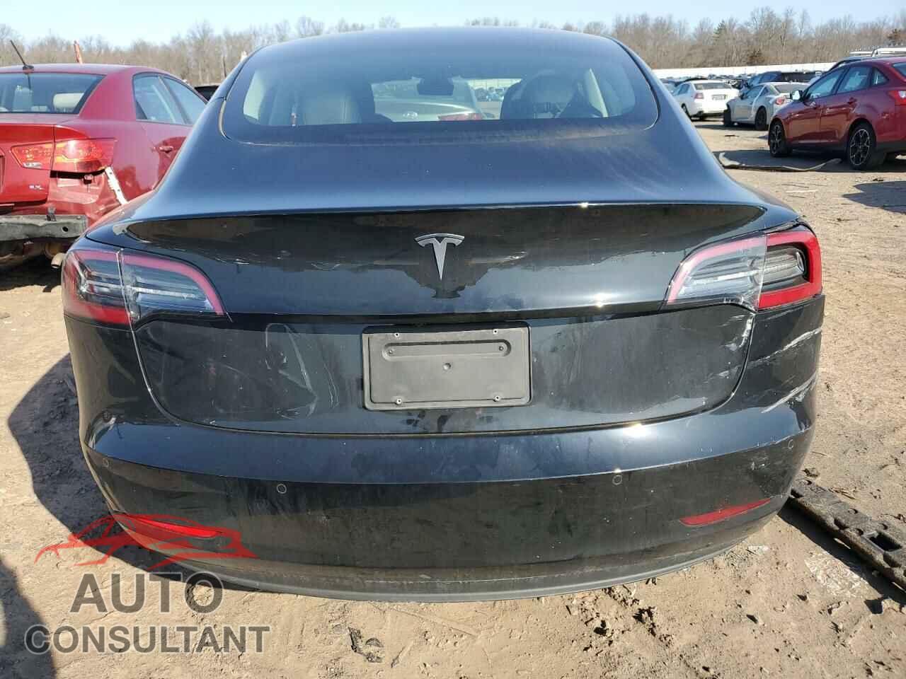 TESLA MODEL 3 2021 - 5YJ3E1EBXMF858744