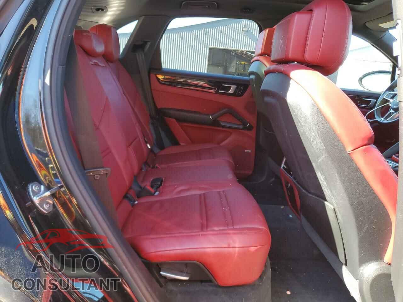 PORSCHE CAYENNE 2019 - WP1AA2AY5KDA18263