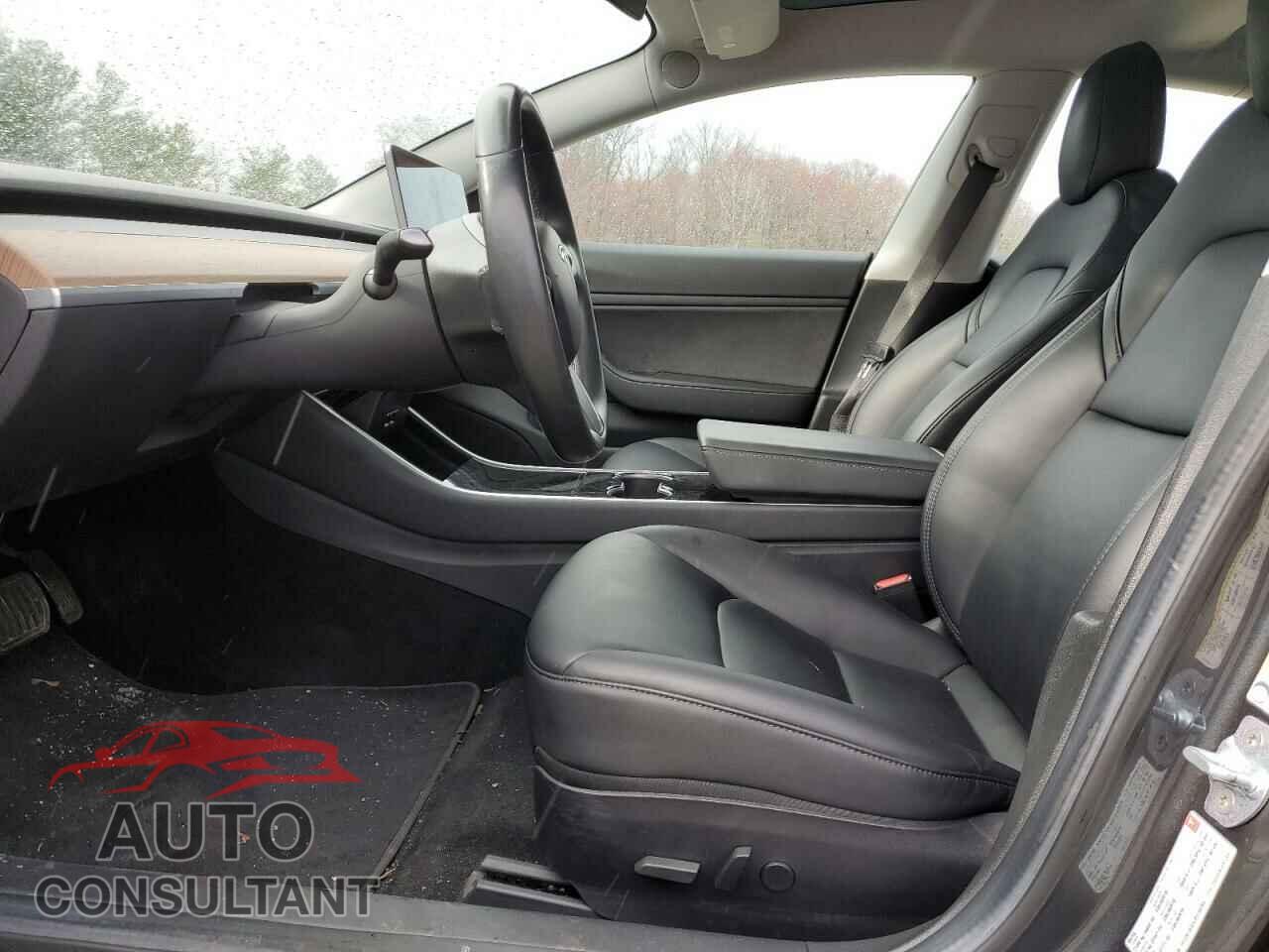 TESLA MODEL 3 2018 - 5YJ3E1EAXJF016294