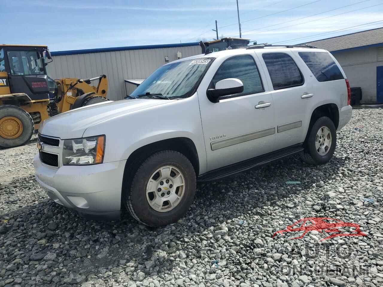 CHEVROLET TAHOE 2013 - 1GNSCBE06DR320906