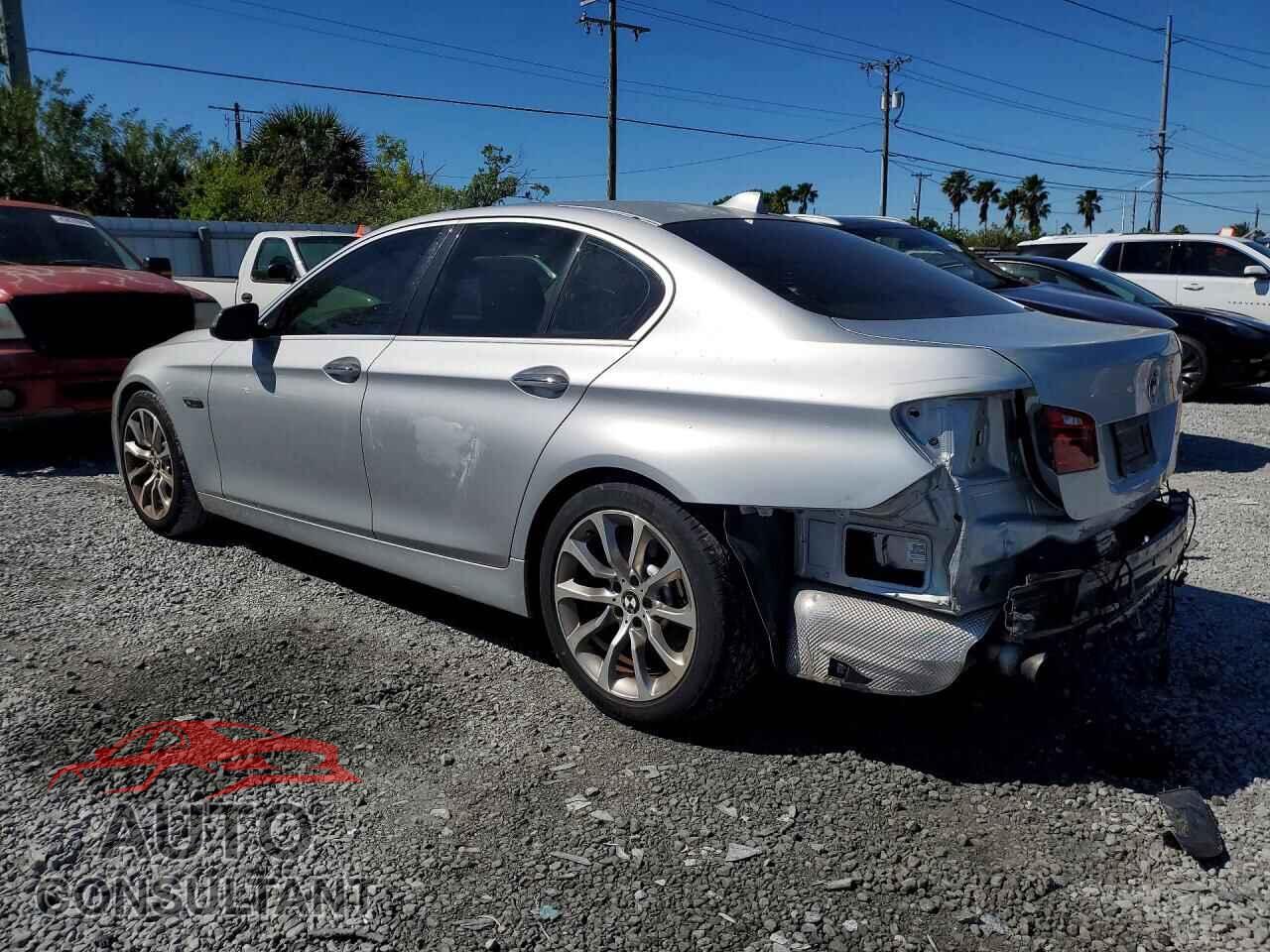 BMW 5 SERIES 2014 - WBA5B1C5XED484222