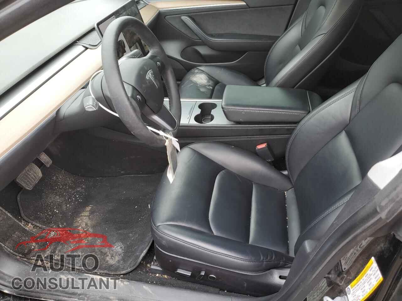 TESLA MODEL 3 2021 - 5YJ3E1EA1MF083161