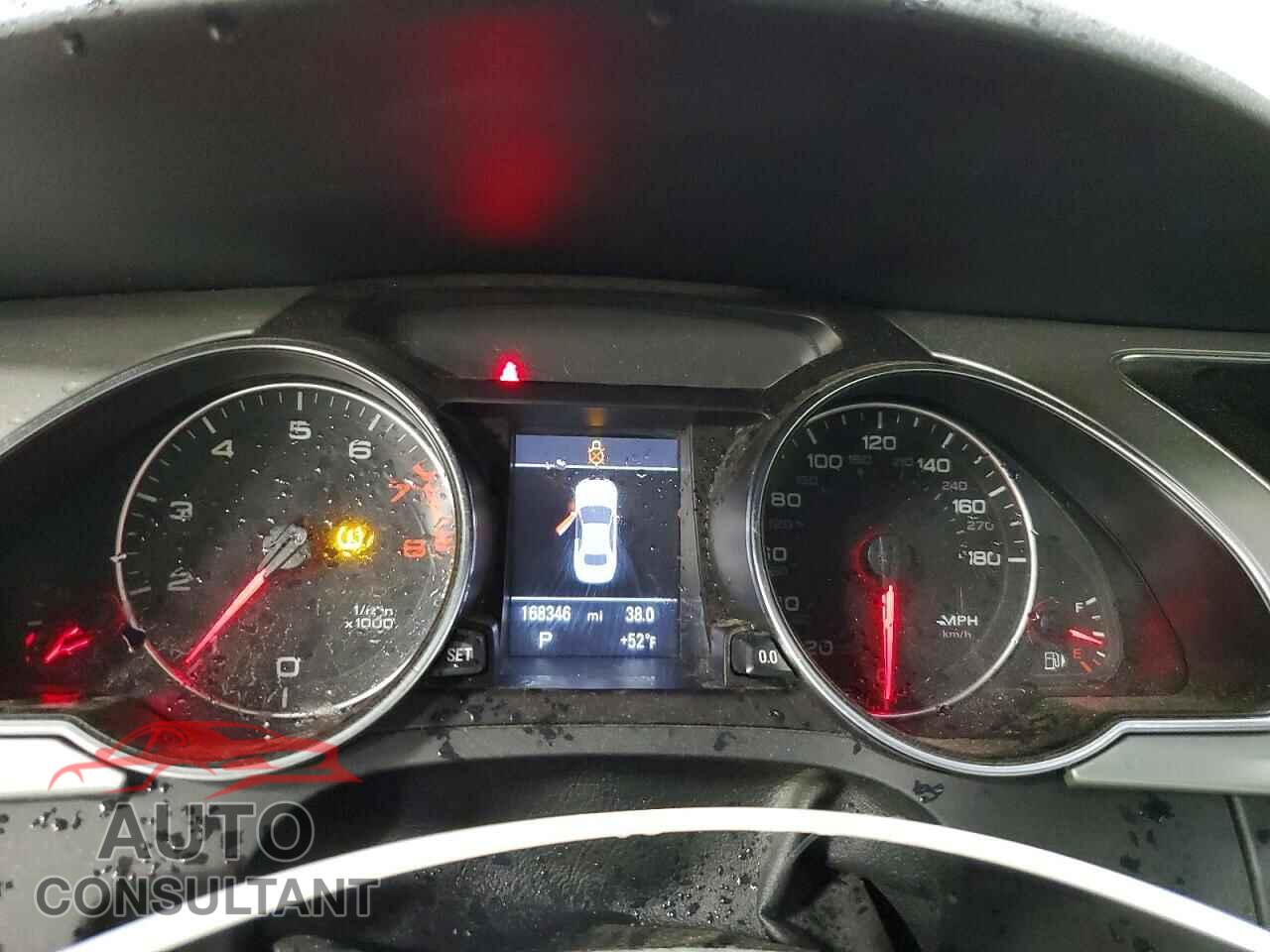 AUDI A5 2012 - WAULFAFH4CN000666