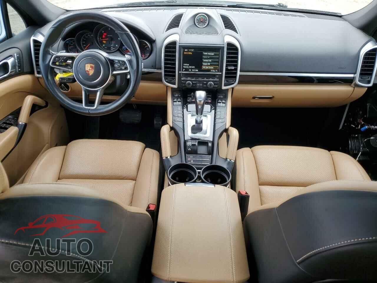 PORSCHE CAYENNE 2016 - WP1AF2A25GLA40743