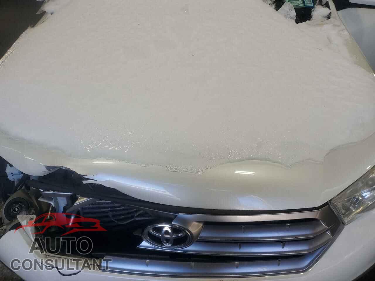TOYOTA HIGHLANDER 2013 - 5TDBK3EH2DS213909