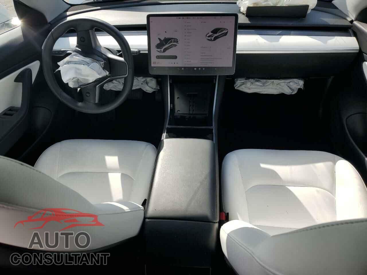 TESLA MODEL 3 2019 - 5YJ3E1EB4KF421559