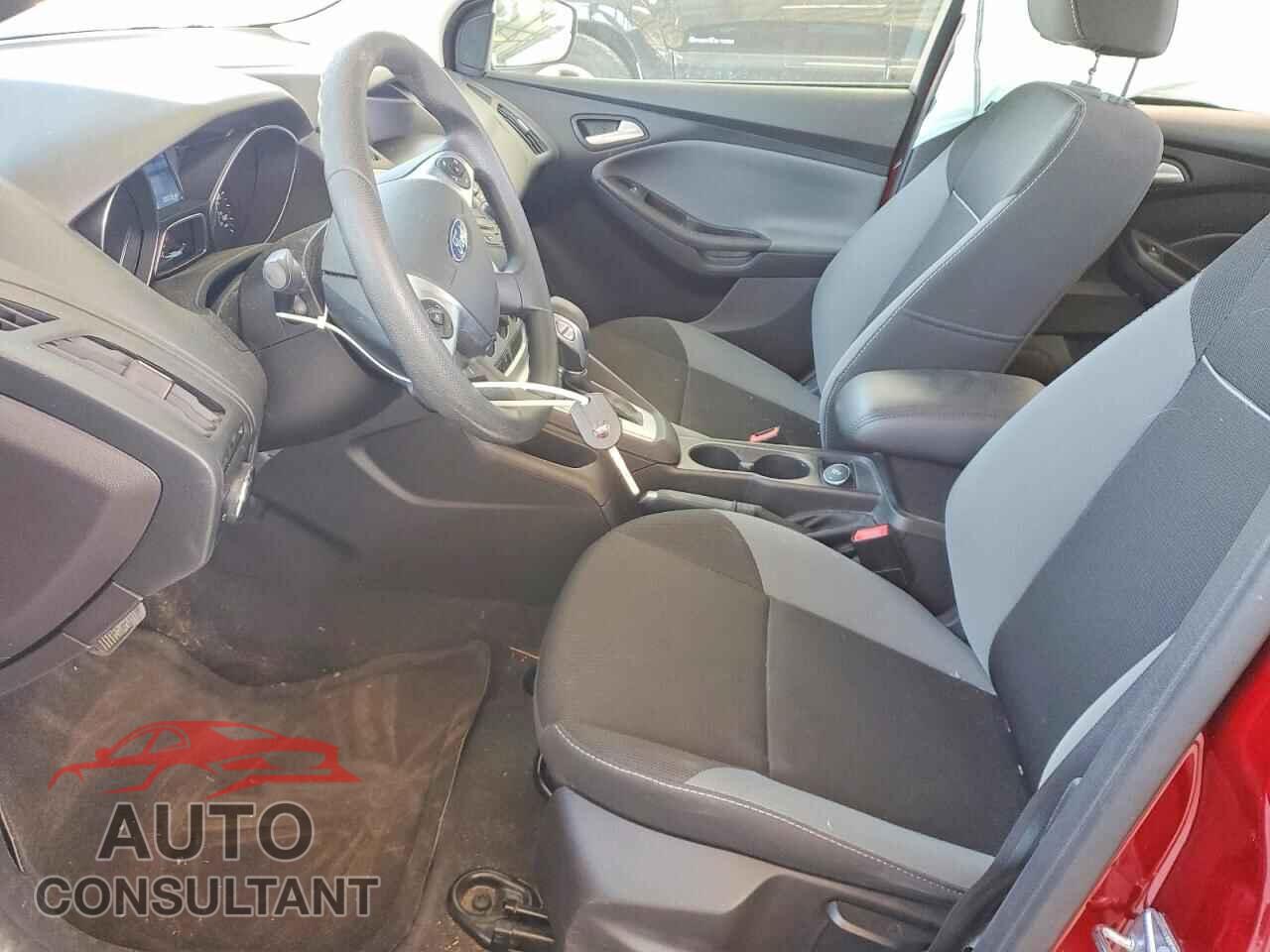 FORD FOCUS 2014 - 1FADP3F23EL435467
