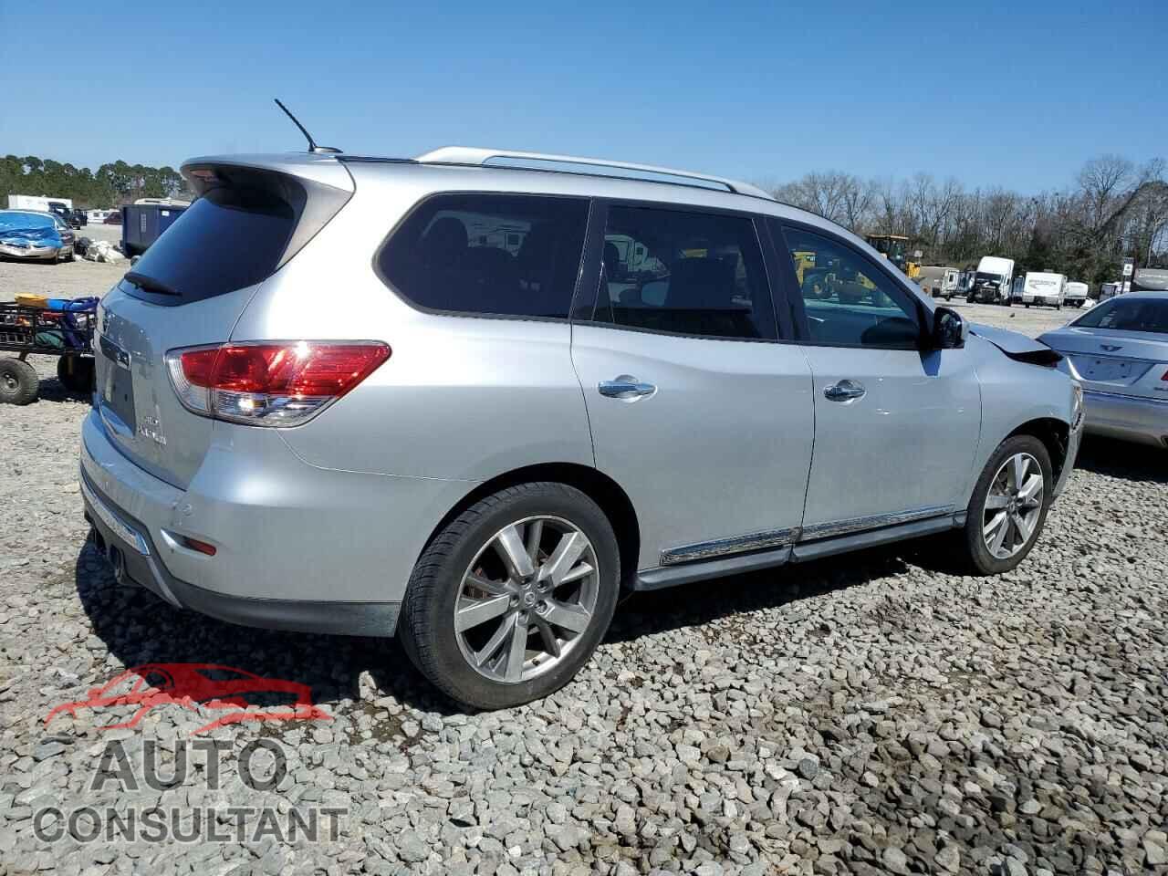 NISSAN PATHFINDER 2013 - 5N1AR2MM5DC628395