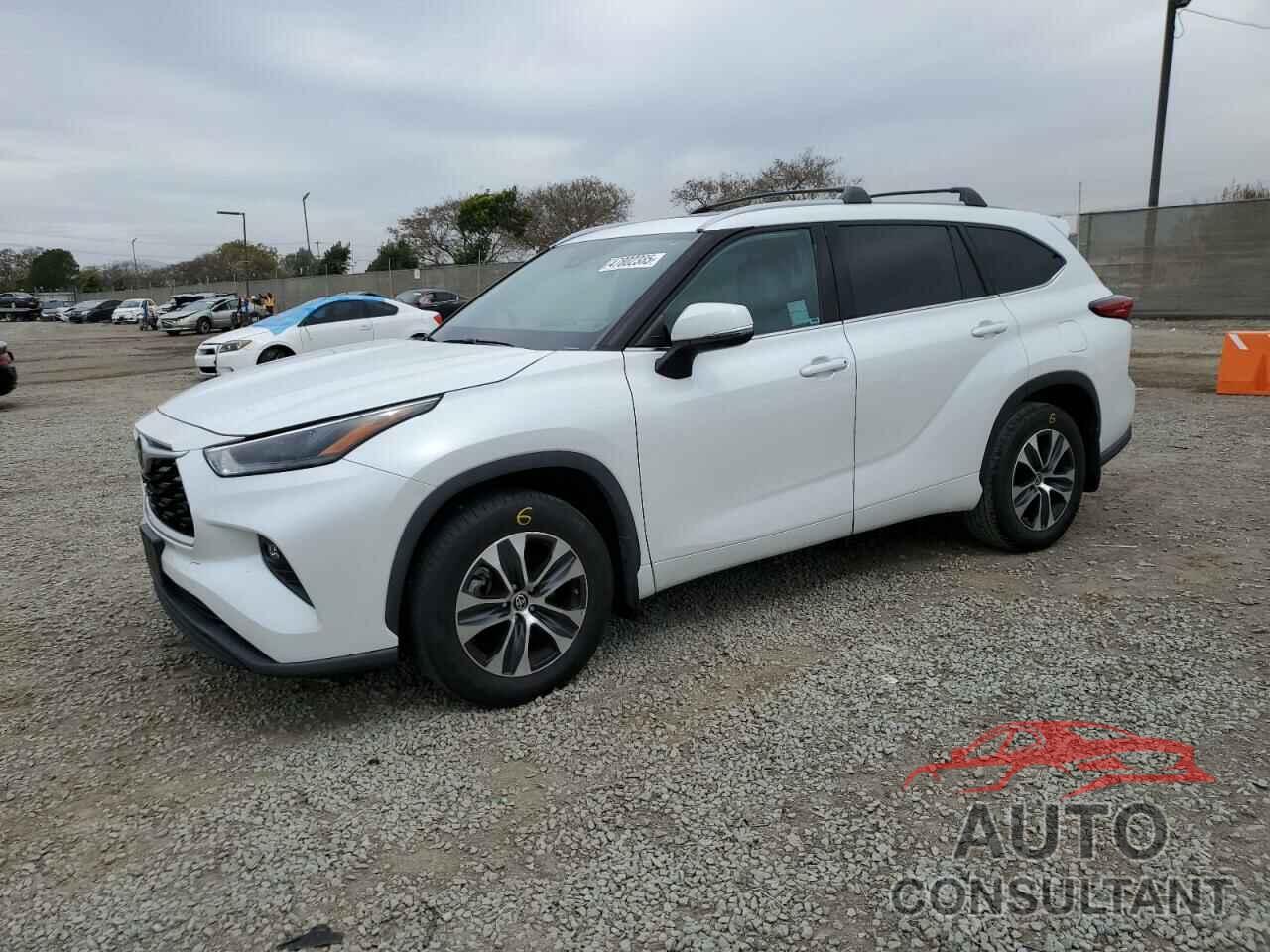 TOYOTA HIGHLANDER 2022 - 5TDHZRAH5NS549148