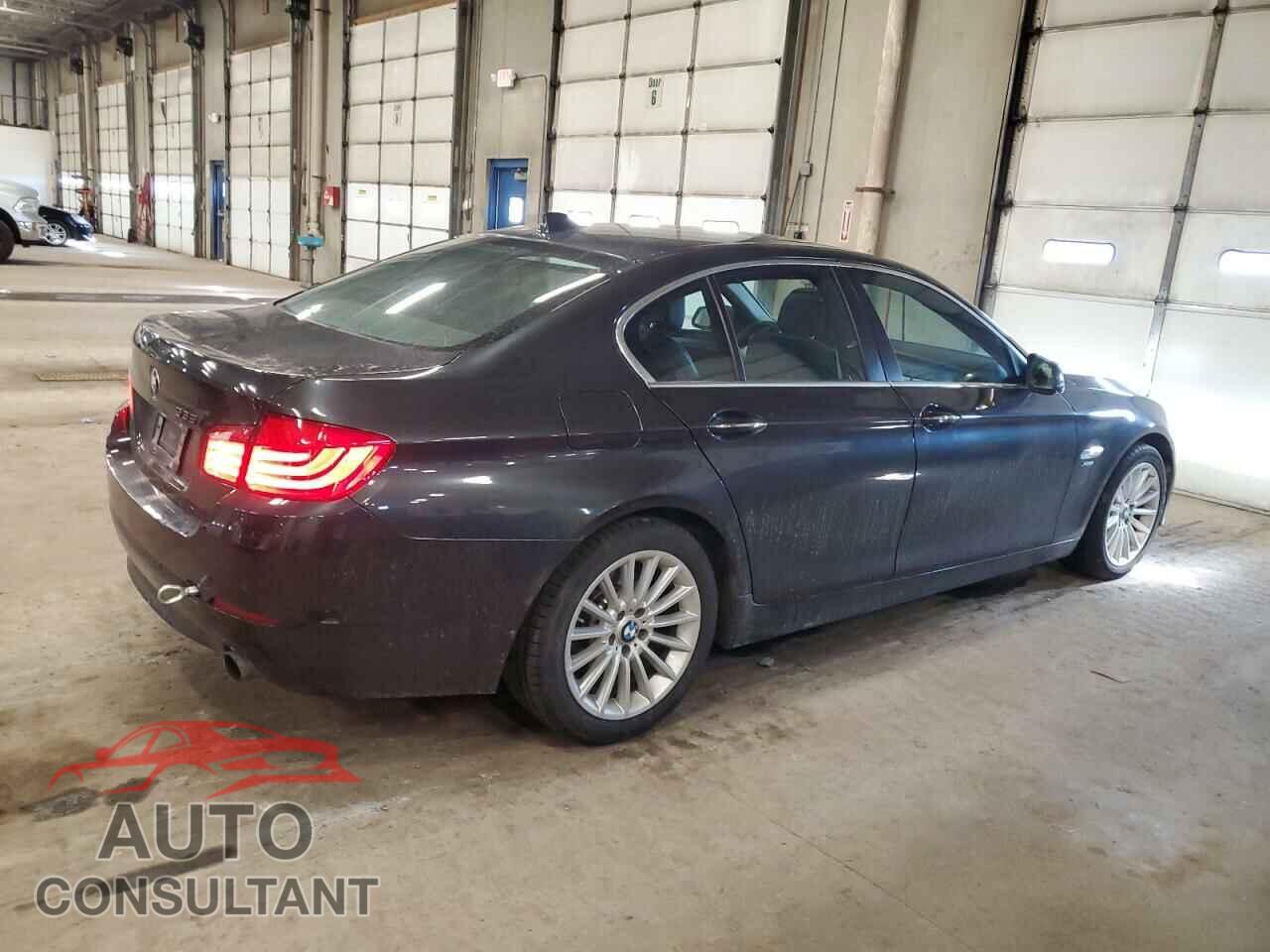 BMW 5 SERIES 2011 - WBAFU7C52BC878526