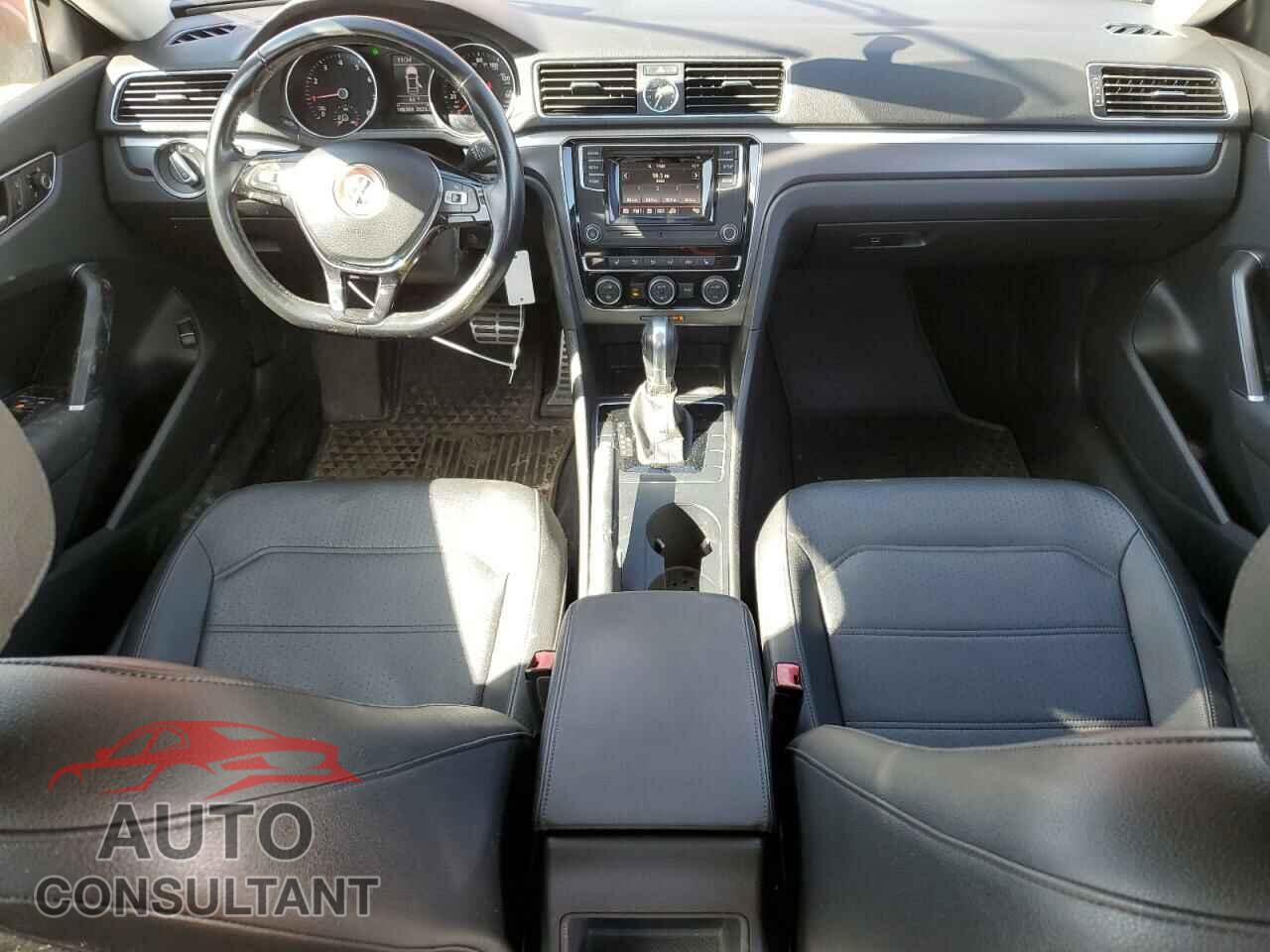 VOLKSWAGEN PASSAT 2016 - 1VWAT7A35GC042313