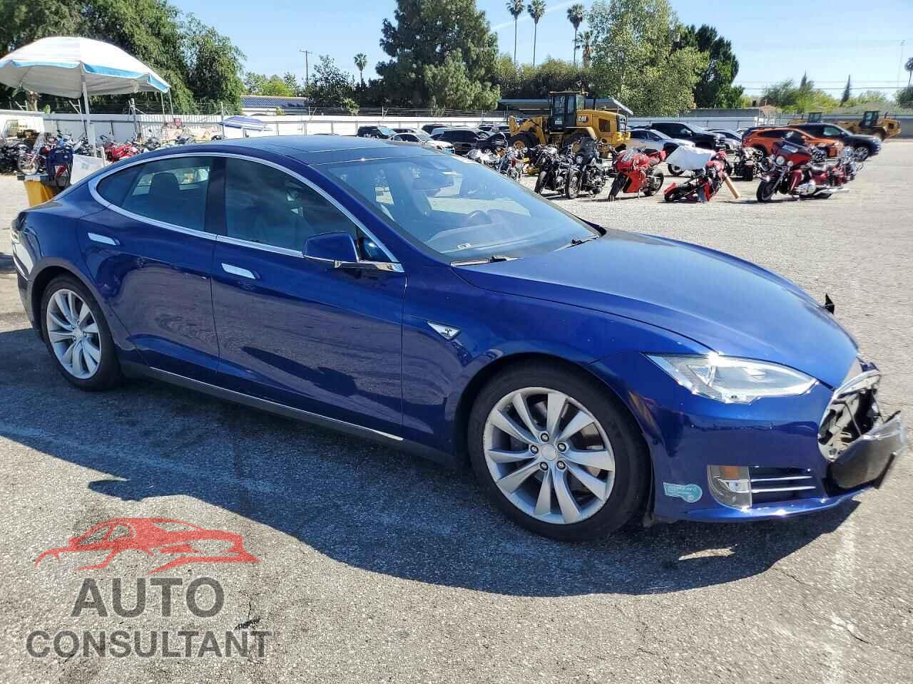 TESLA MODEL S 2015 - 5YJSA1V23FF097453