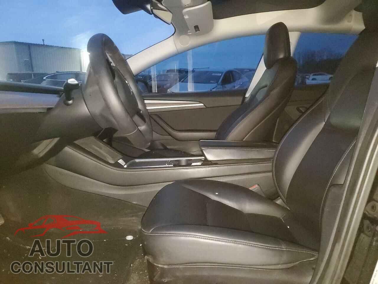 TESLA MODEL 3 2021 - 5YJ3E1EB6MF014796