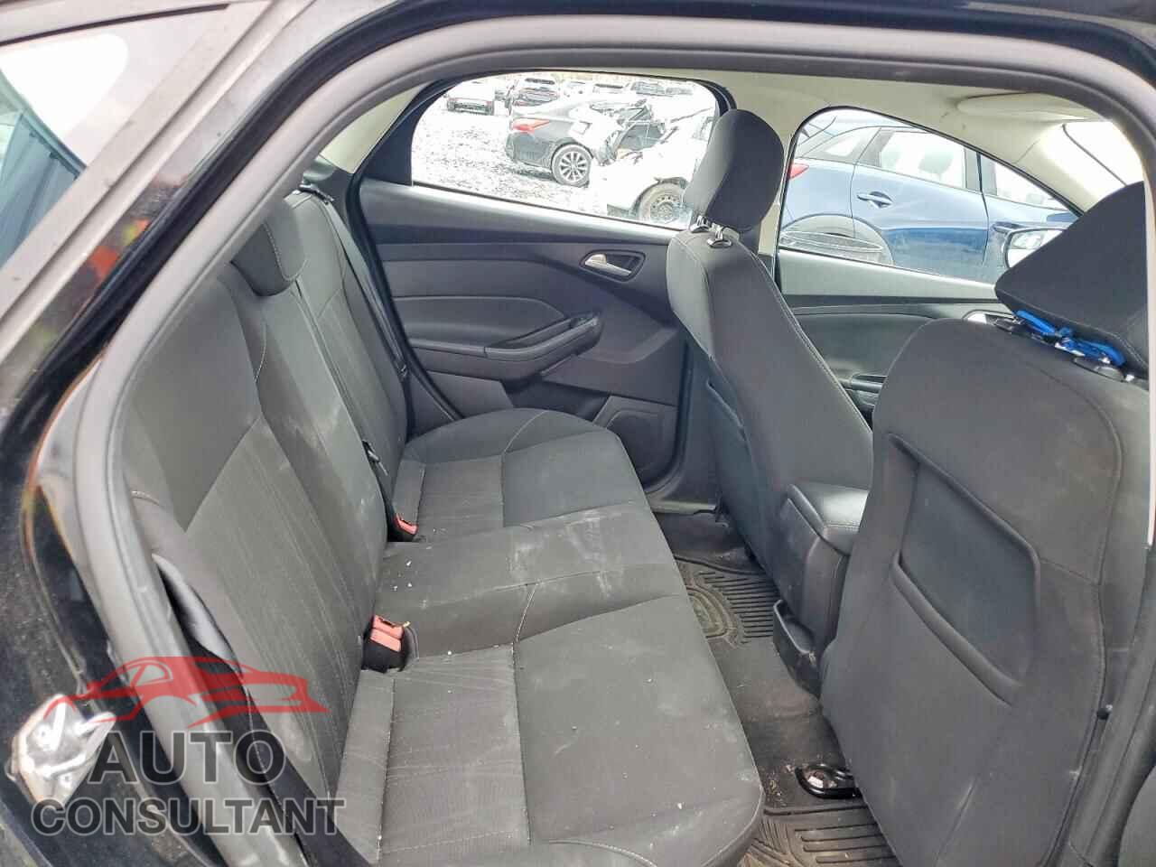 FORD FOCUS 2016 - 1FADP3F24GL400441