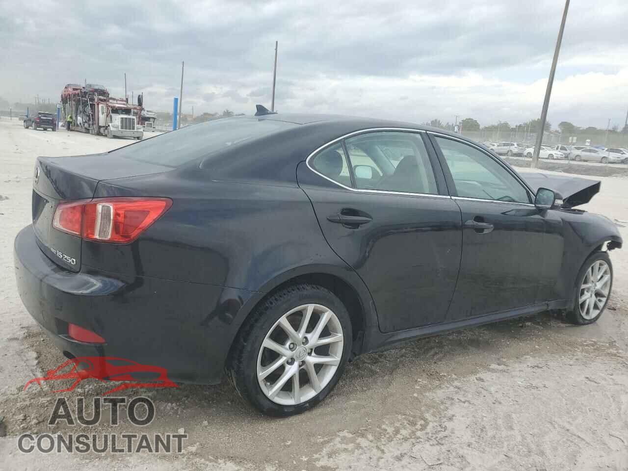 LEXUS IS 2011 - JTHCF5C25B5046420