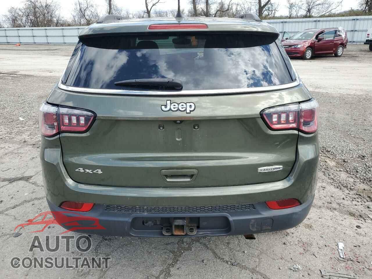 JEEP COMPASS 2018 - 3C4NJDBB4JT483411