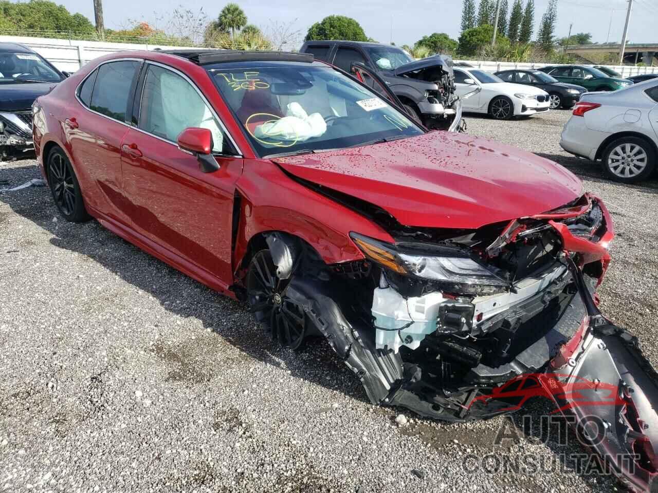 TOYOTA CAMRY 2021 - 4T1K61AK1MU442762