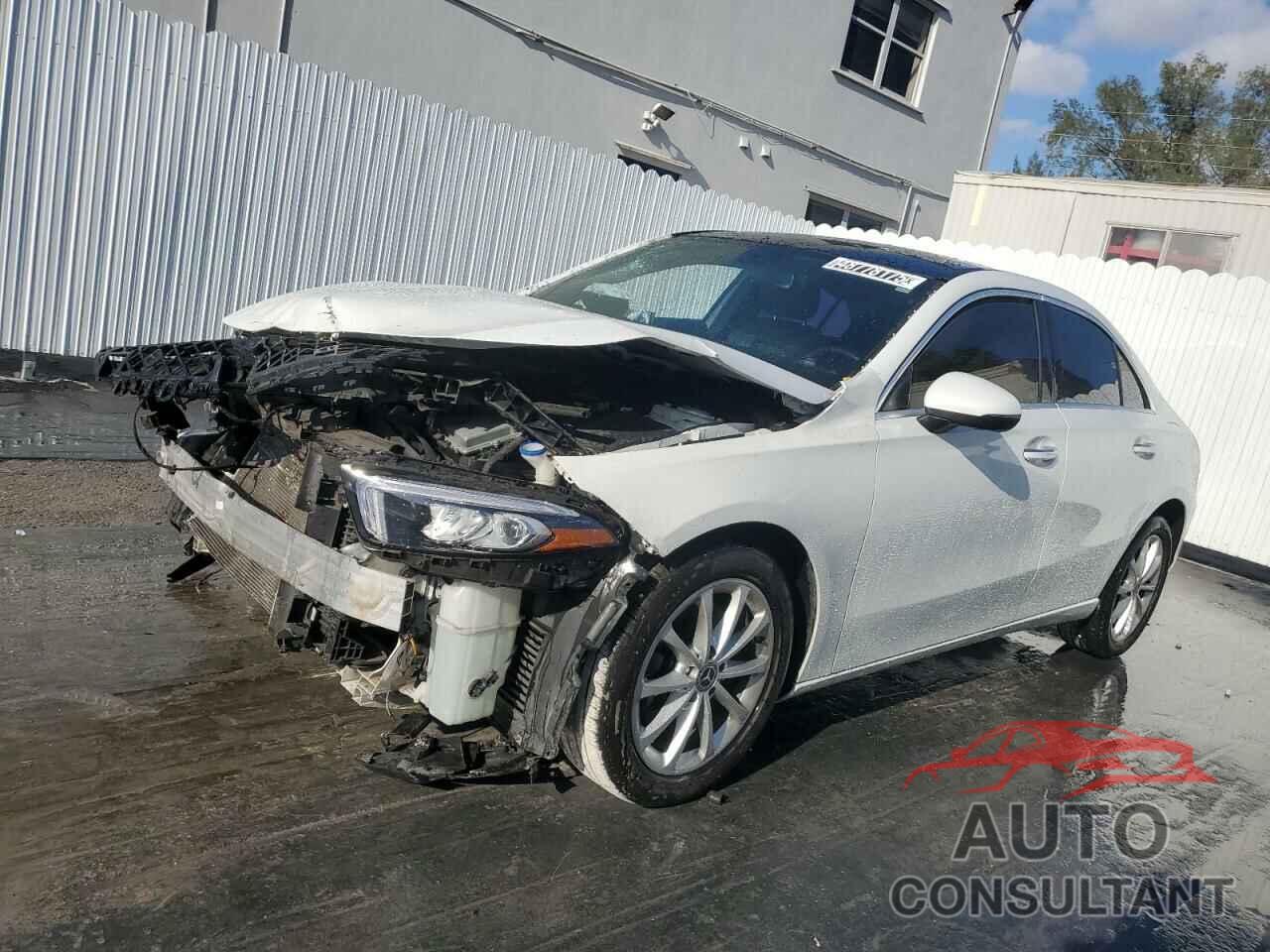 MERCEDES-BENZ A-CLASS 2020 - W1K3G4EB2LW043286