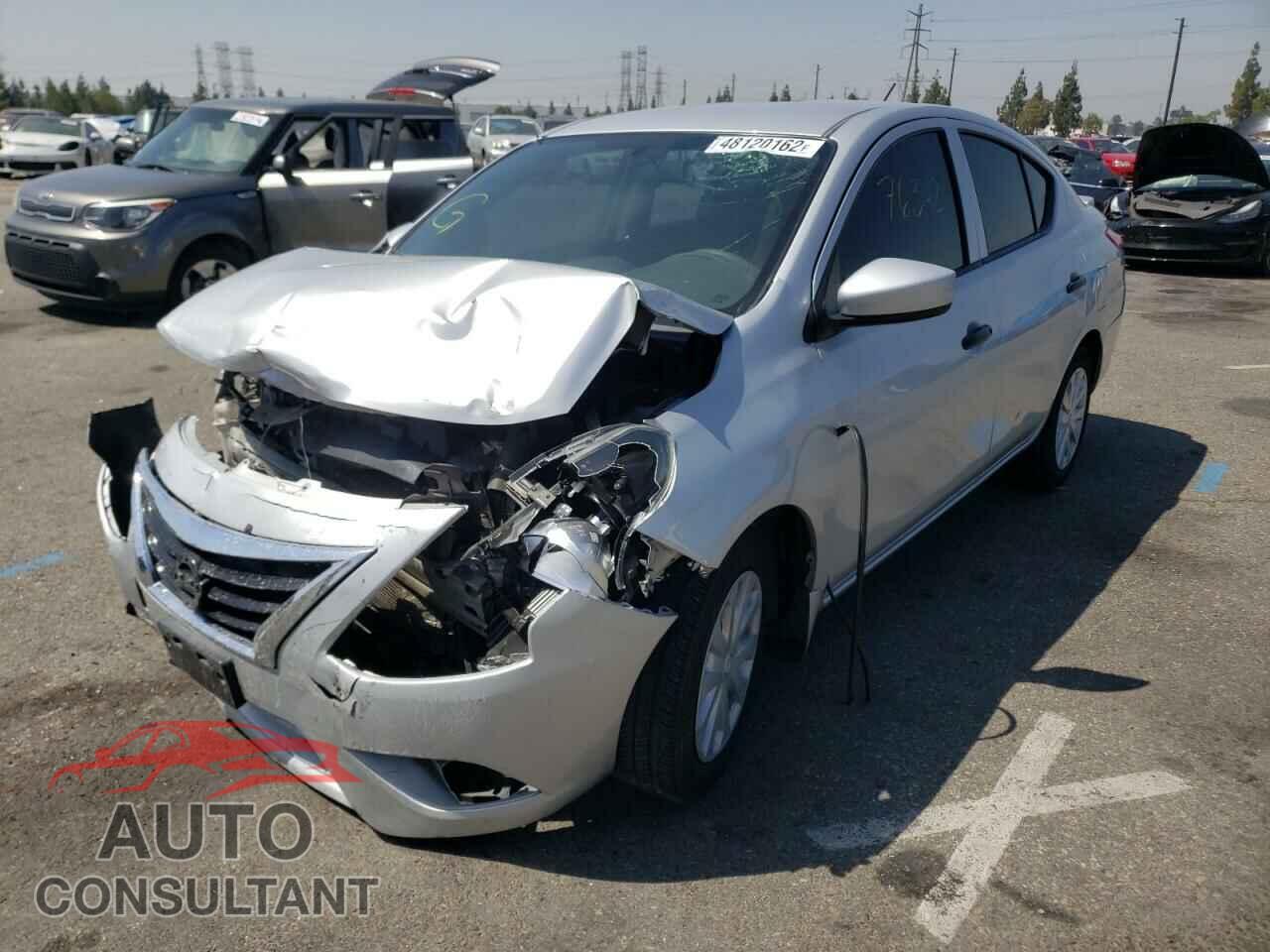 NISSAN VERSA 2017 - 3N1CN7AP0HL886065