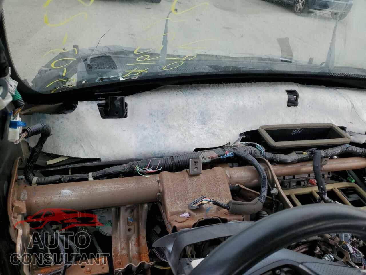 HONDA PILOT 2015 - 5FNYF3H91FB009256