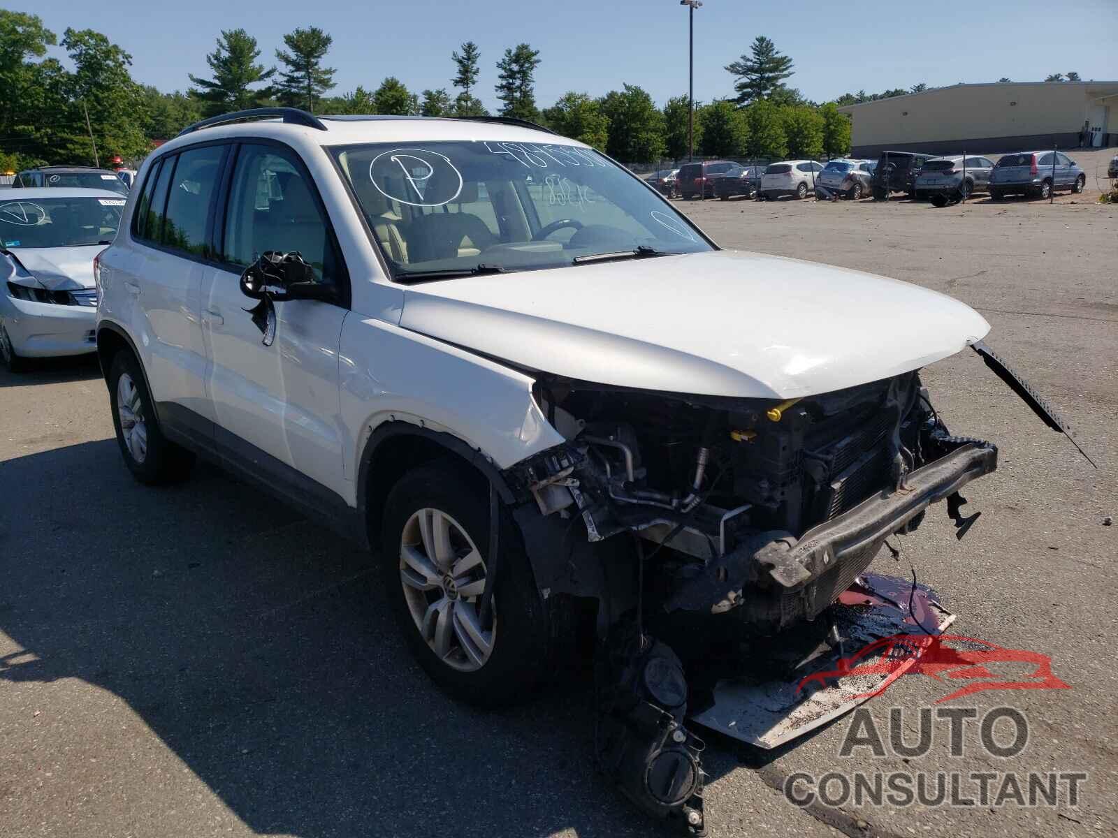 VOLKSWAGEN TIGUAN 2016 - WVGBV7AX2GW611407