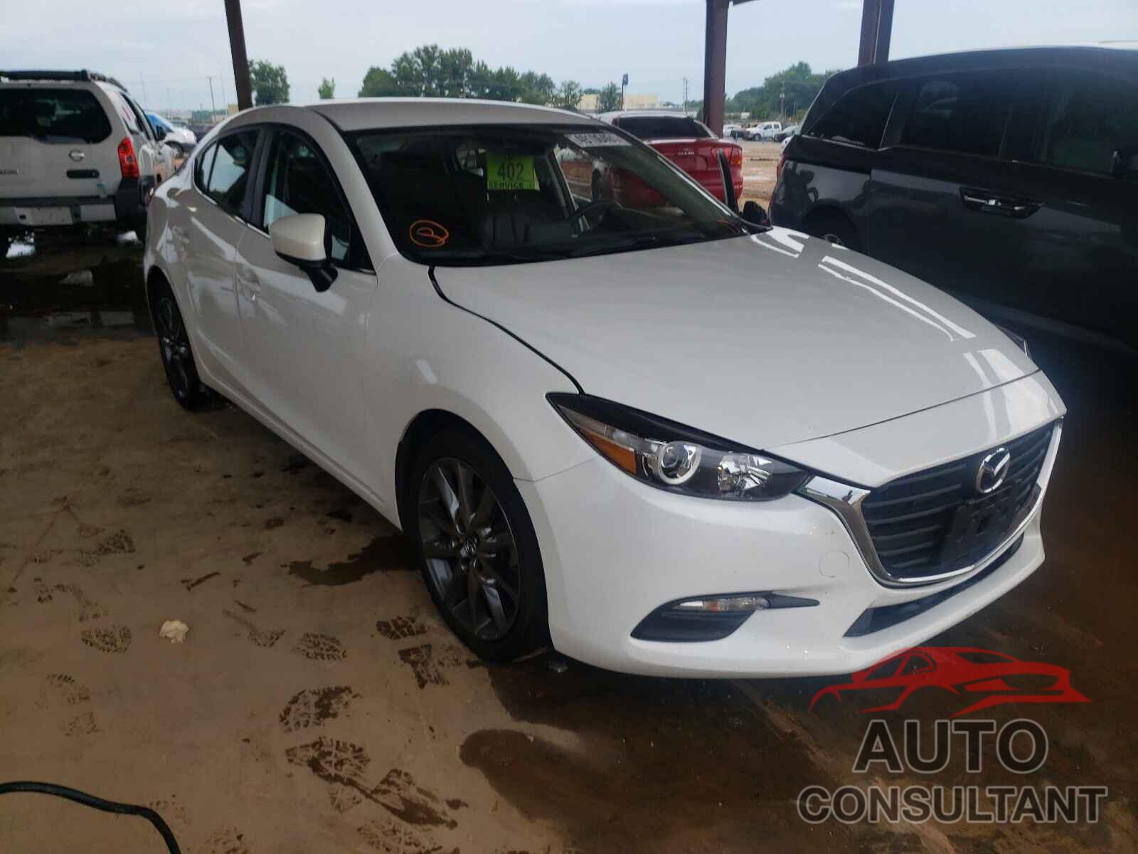 MAZDA 3 2018 - 3MZBN1V34JM184339