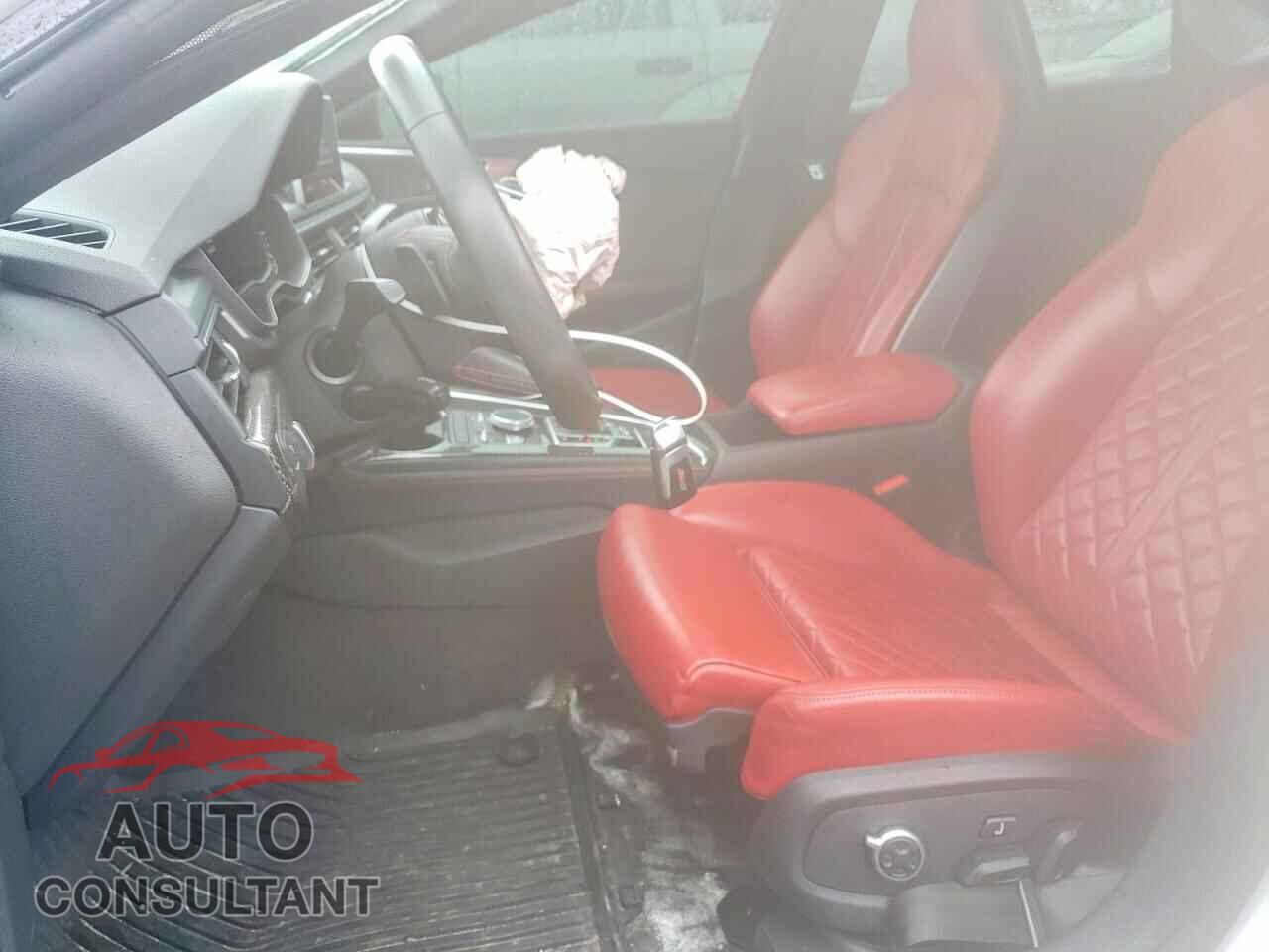 AUDI S5/RS5 2019 - WAUC4CF51KA048476