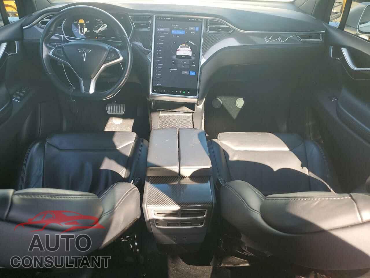 TESLA MODEL X 2017 - 5YJXCBE21HF044498