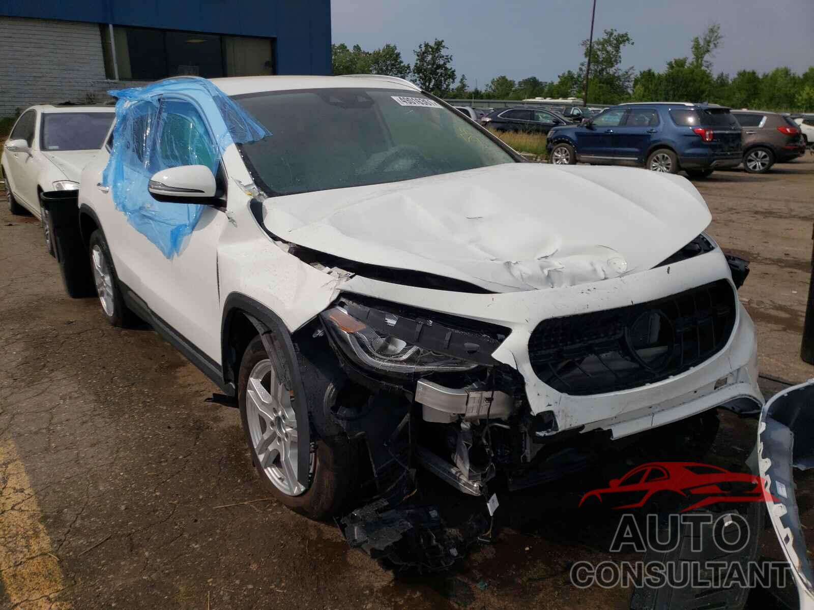 MERCEDES-BENZ GLA-CLASS 2021 - W1N4N4HB0MJ250136