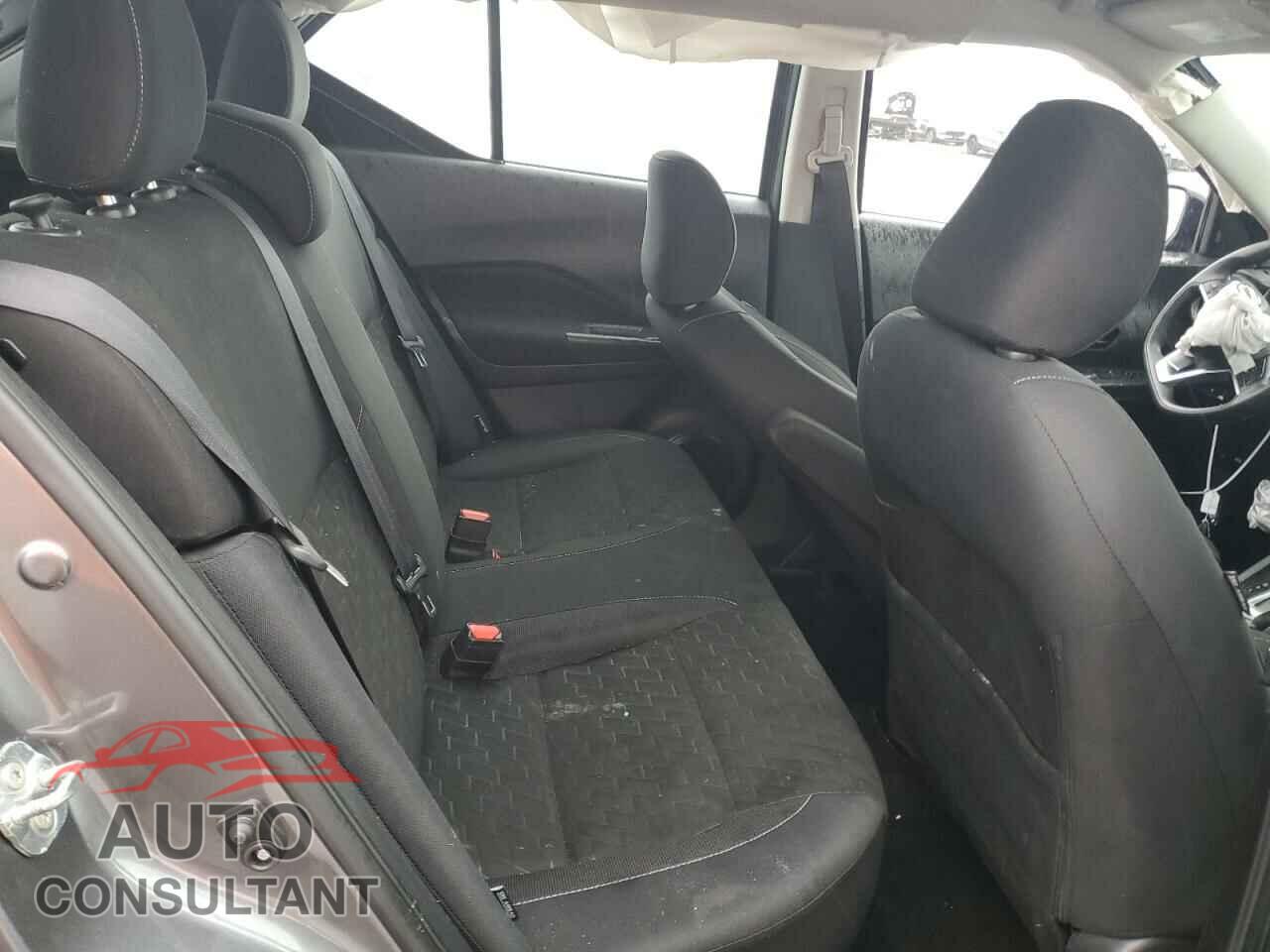 NISSAN KICKS 2021 - 3N1CP5BV5ML464718