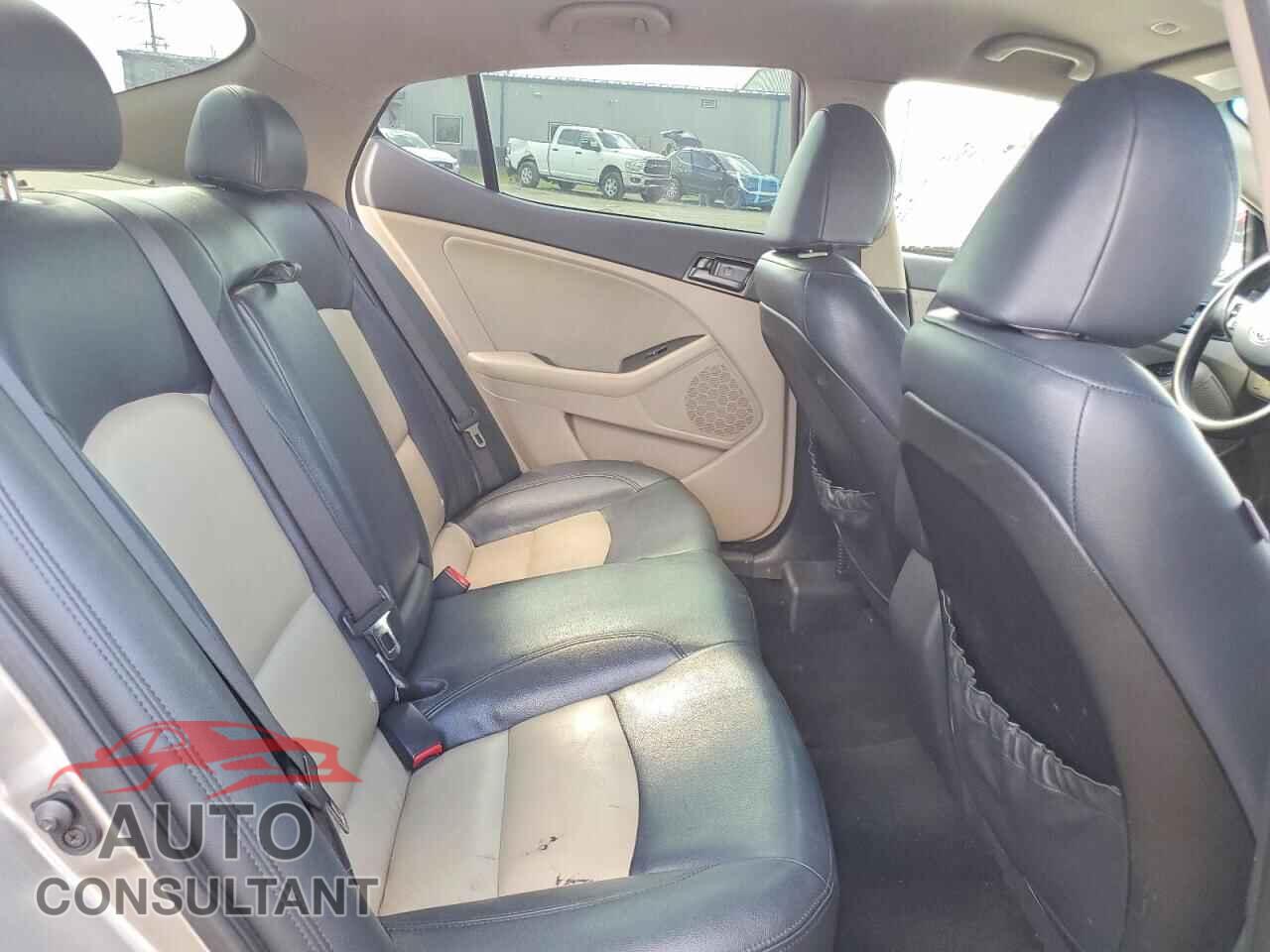 KIA OPTIMA 2012 - 5XXGM4A77CG051925