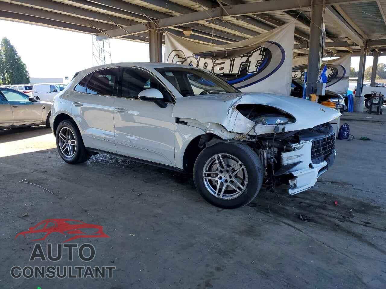 PORSCHE MACAN 2015 - WP1AB2A57FLB43165