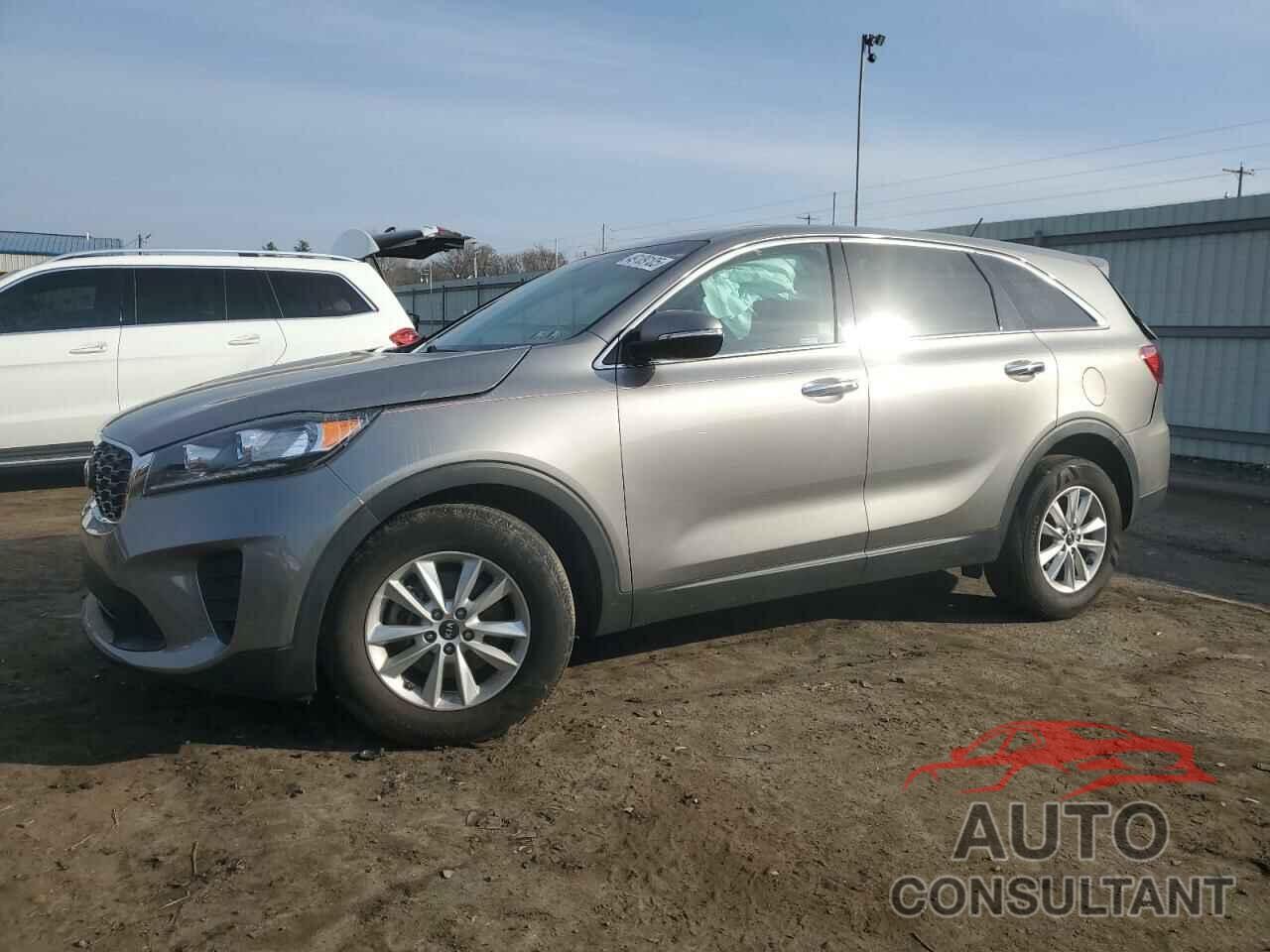 KIA SORENTO 2019 - 5XYPG4A39KG520477