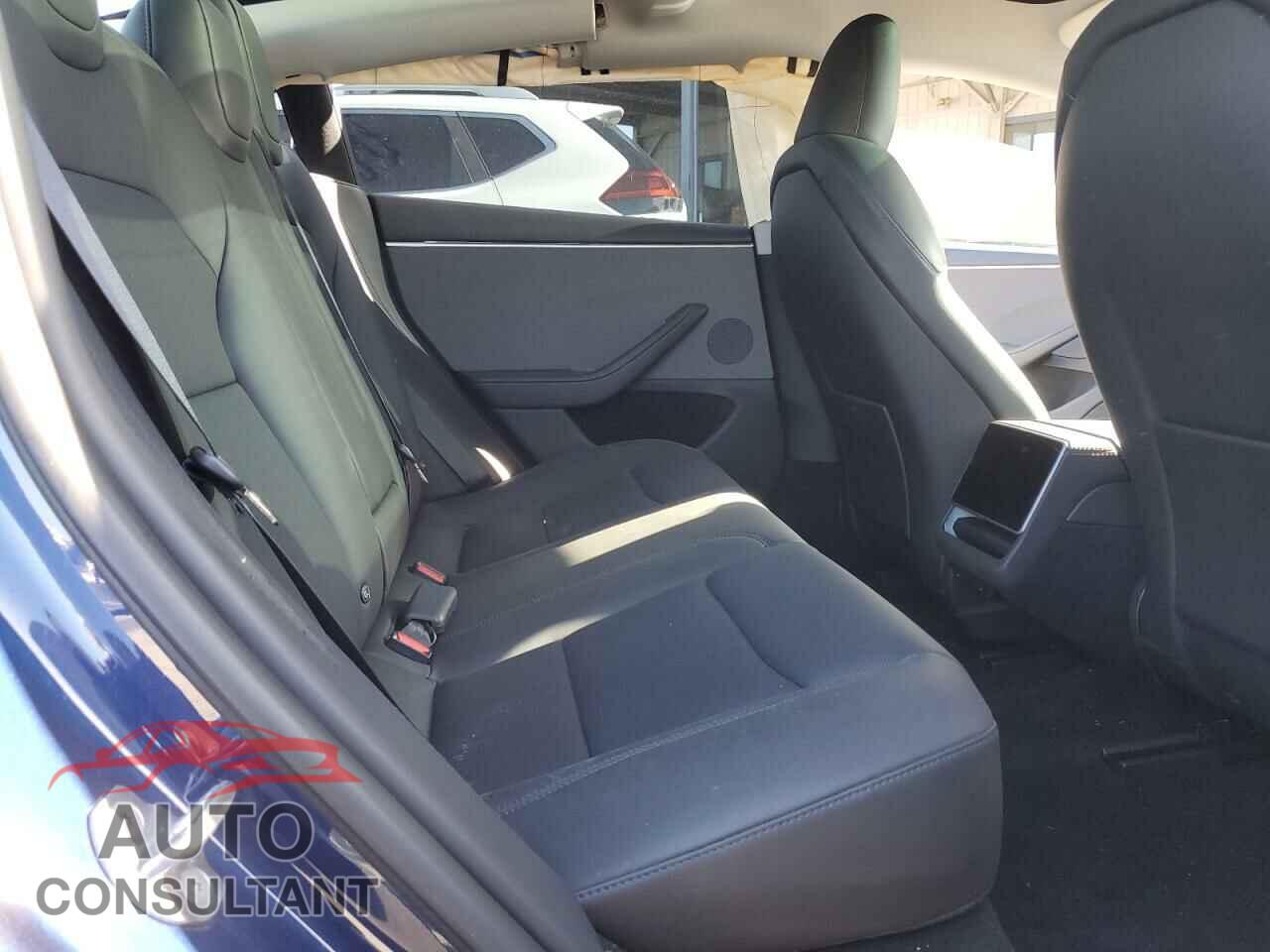 TESLA MODEL 3 2024 - 5YJ3E1EA3RF746320