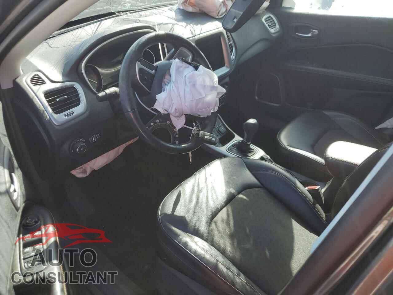 JEEP COMPASS 2019 - 3C4NJDBB9KT665820