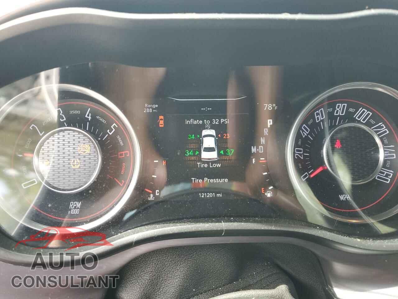 DODGE CHALLENGER 2015 - 2C3CDZAT5FH717453