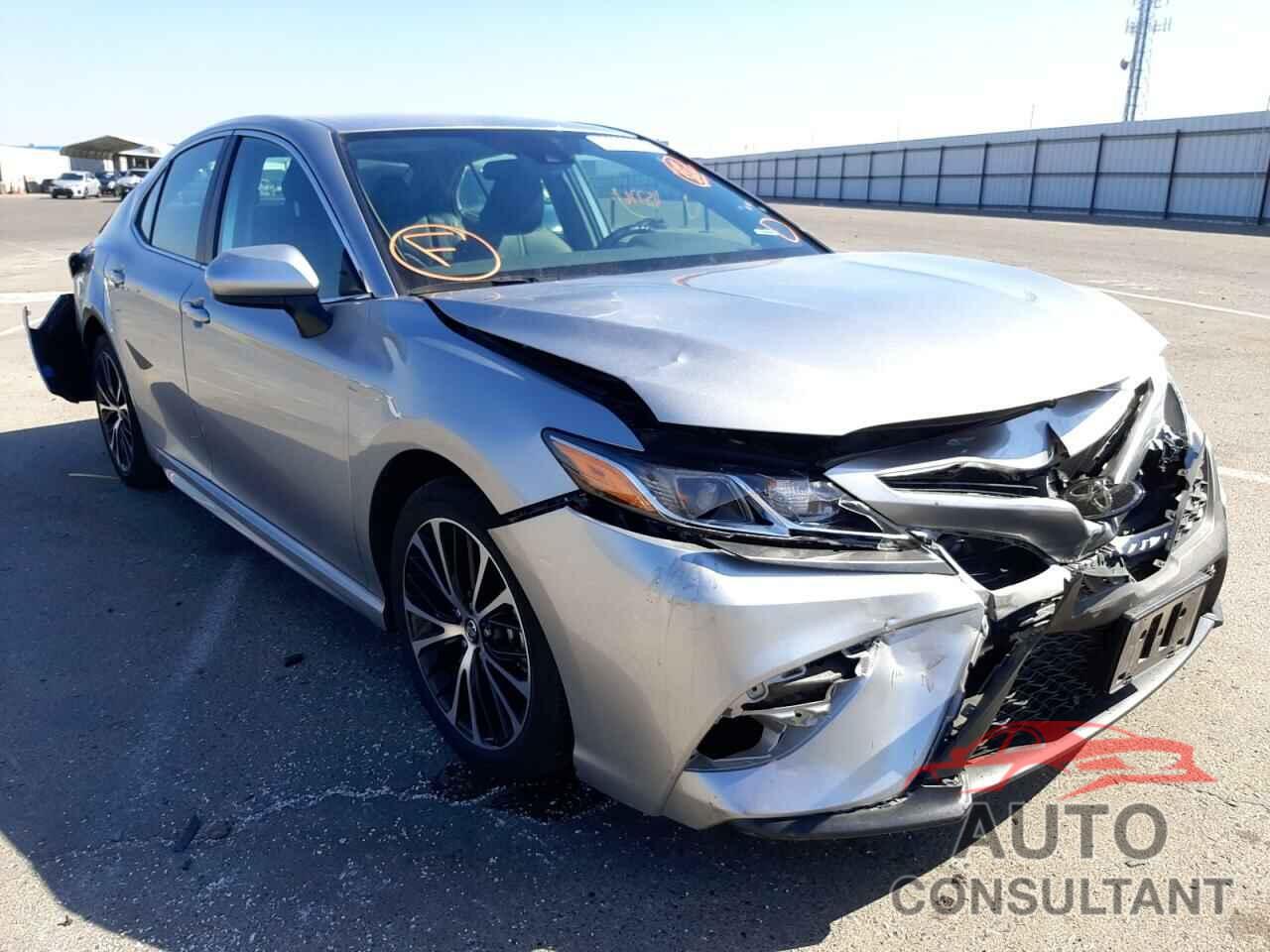 TOYOTA CAMRY 2019 - 4T1B11HK1KU721548