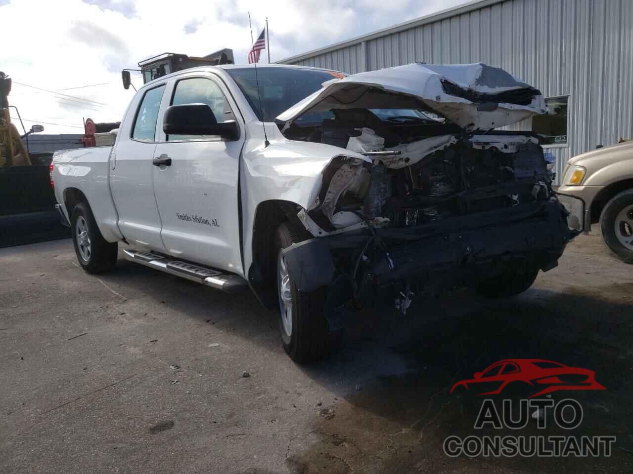 TOYOTA TUNDRA 2017 - 5TFRM5F13HX115106