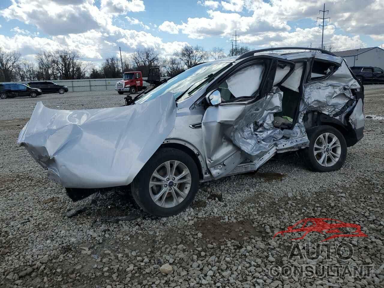 FORD ESCAPE 2018 - 1FMCU0GD2JUD08125