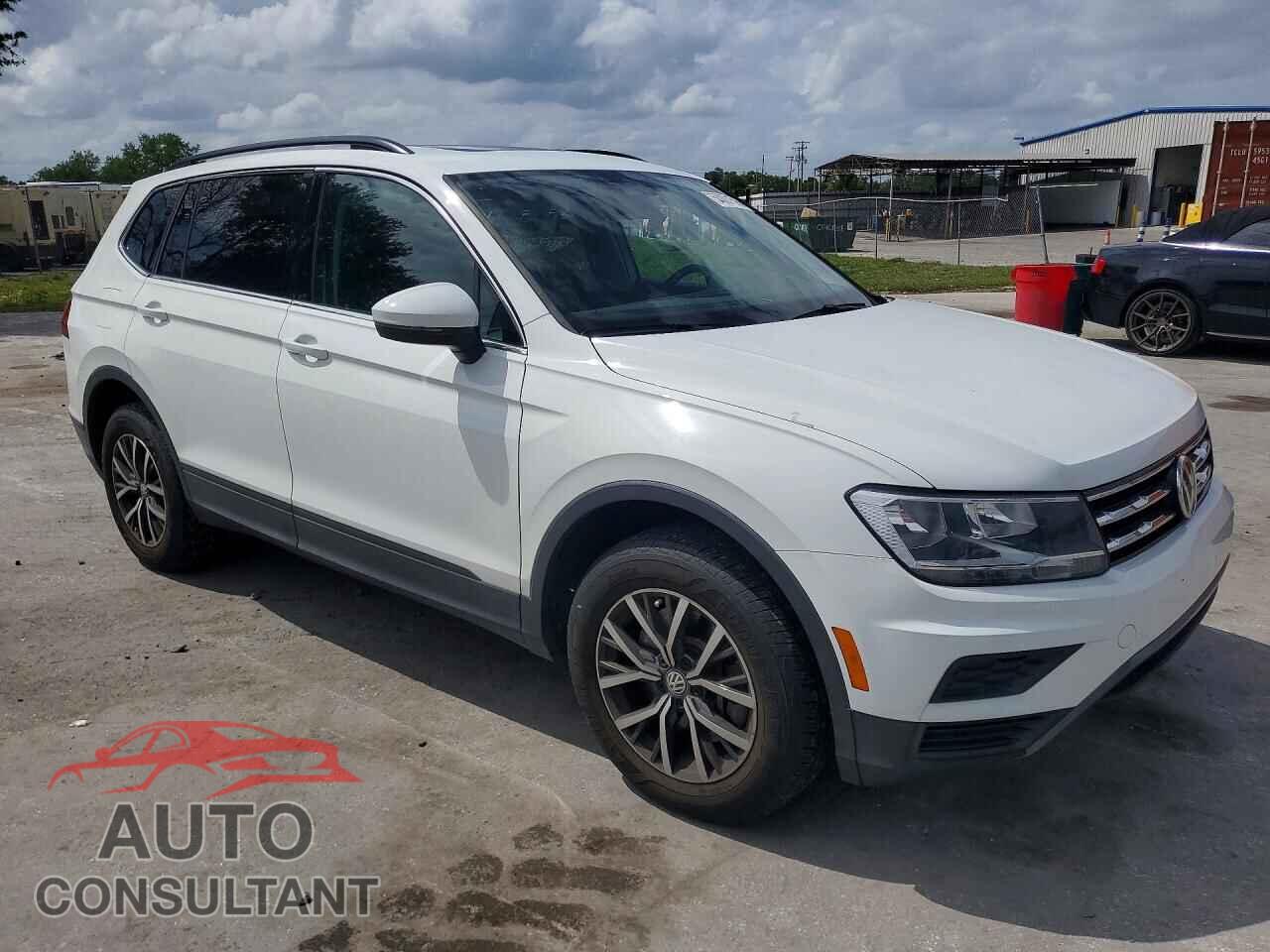 VOLKSWAGEN TIGUAN 2019 - 3VV3B7AX9KM194850