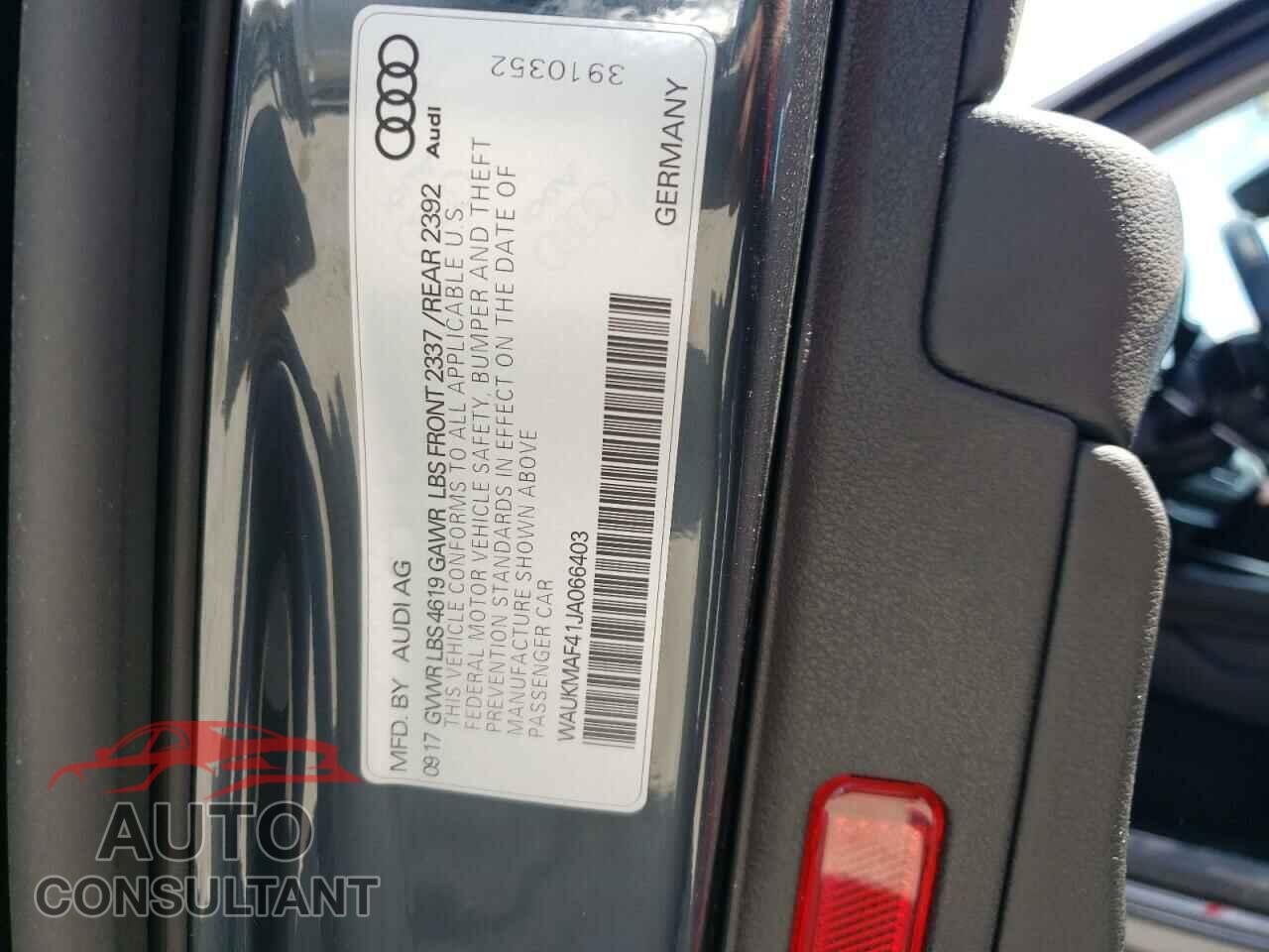 AUDI A4 2018 - WAUKMAF41JA066403